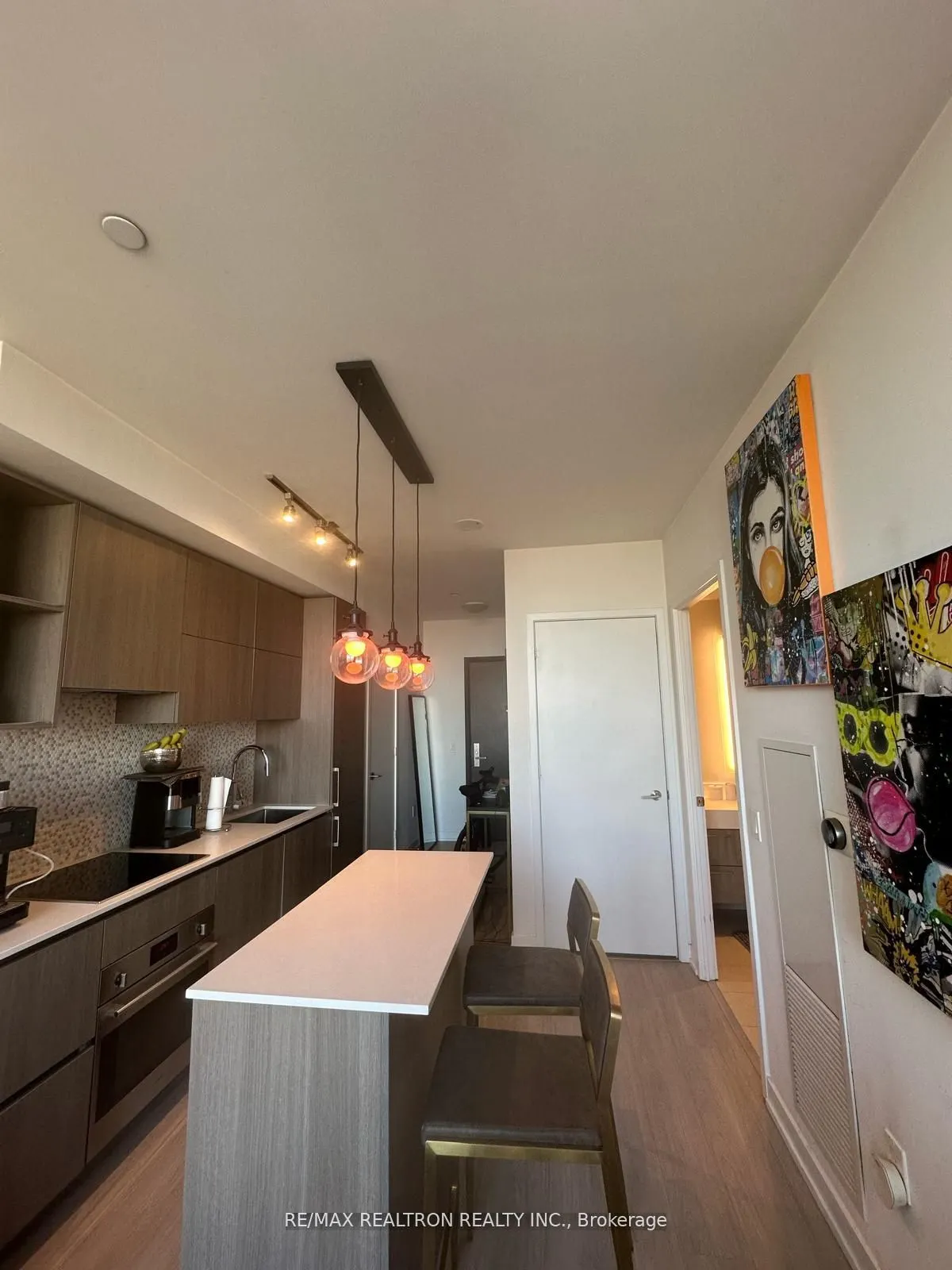1 Yorkville Avenue, #3210