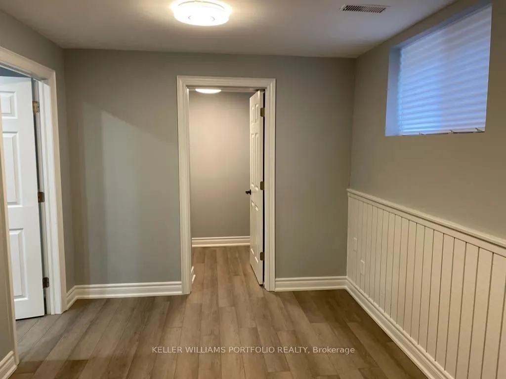 5 Charlton Boulevard