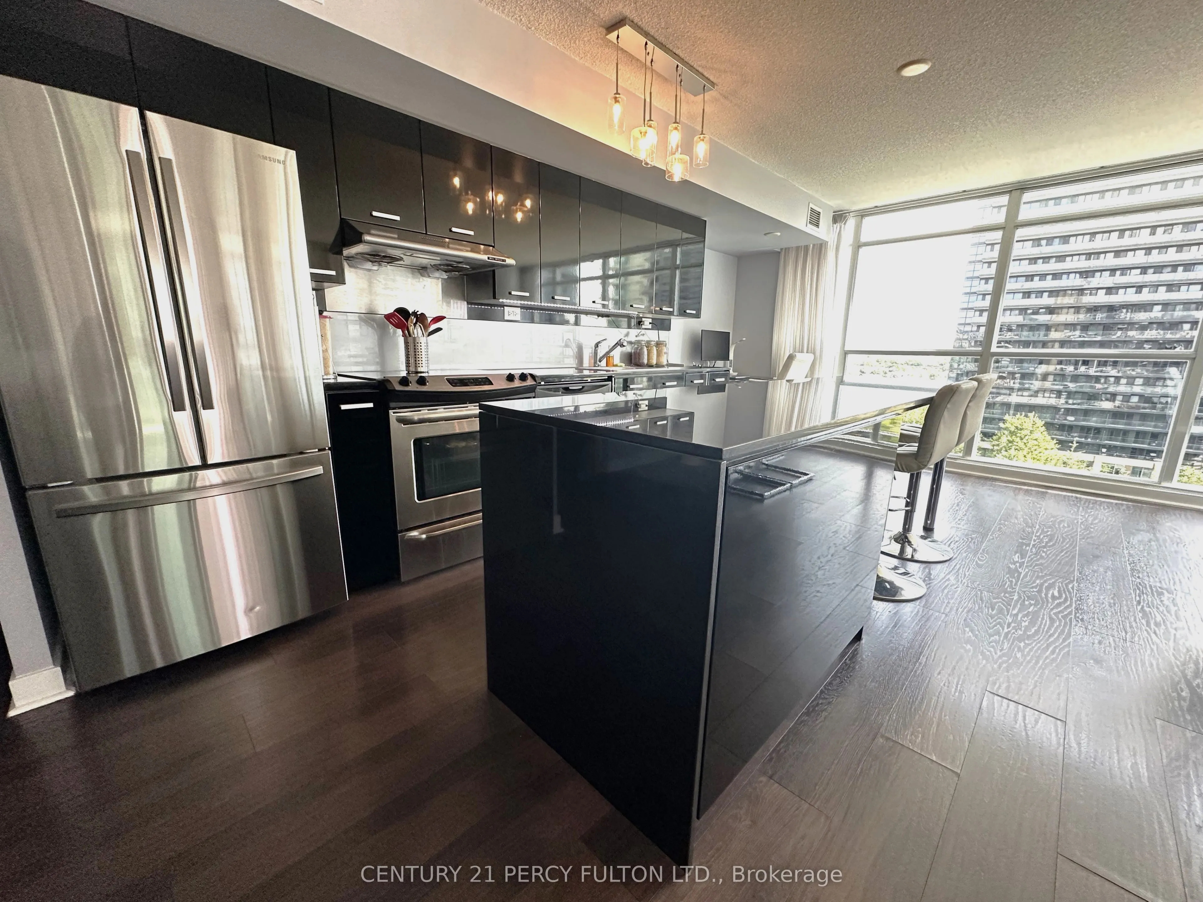 15 Singer Court, #910