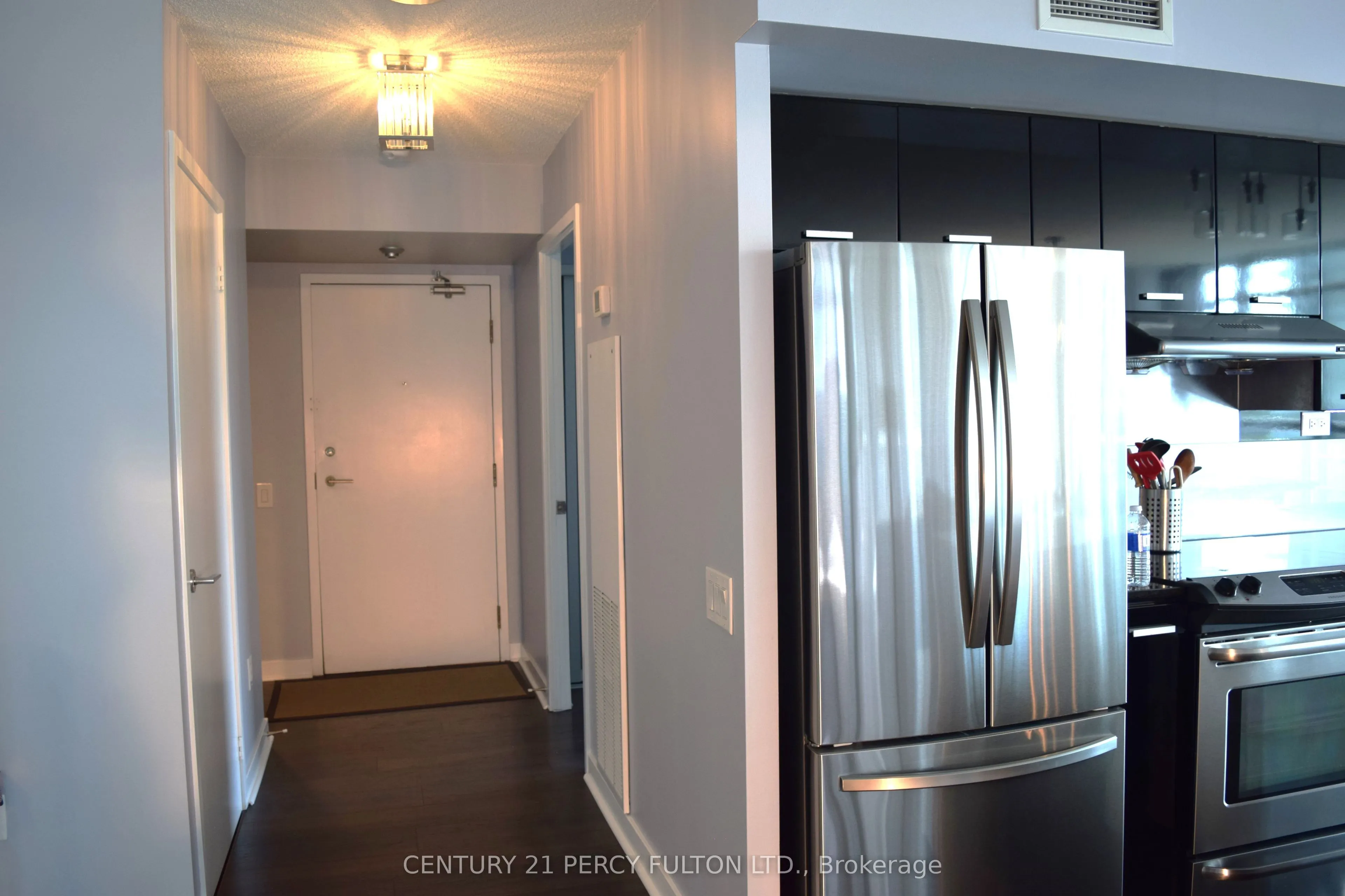 15 Singer Court, #910