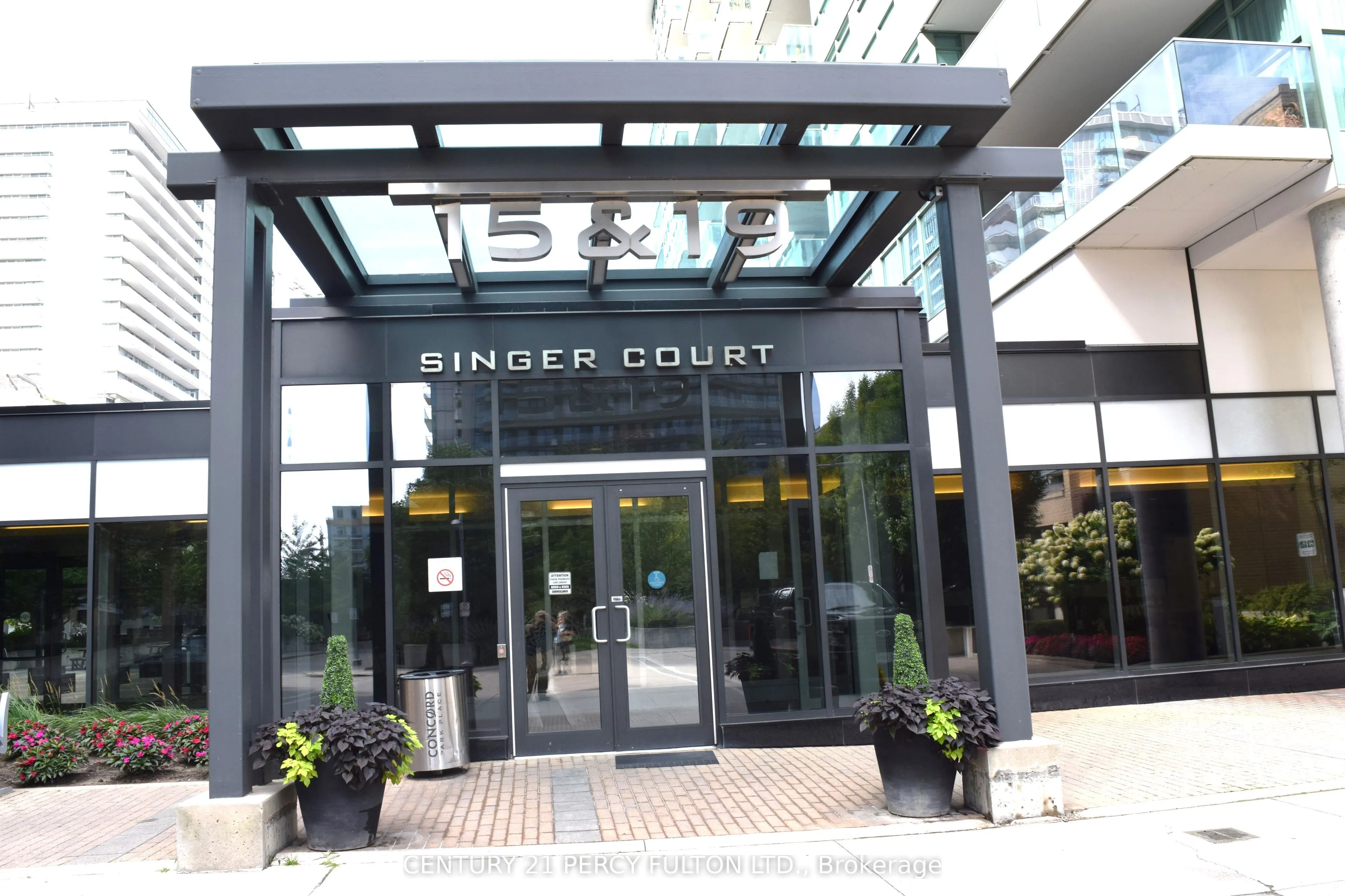 15 Singer Court, #910