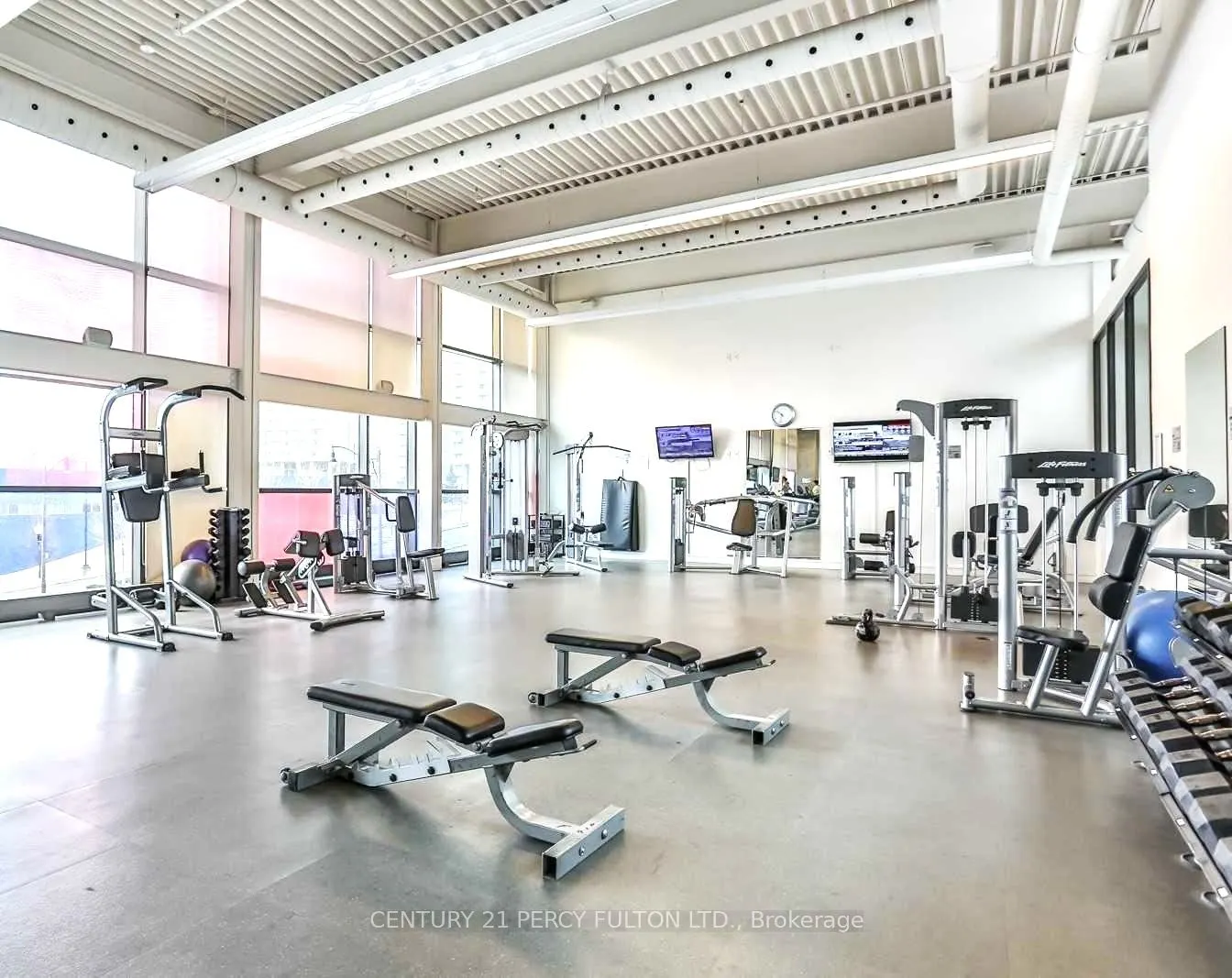 15 Singer Court, #910