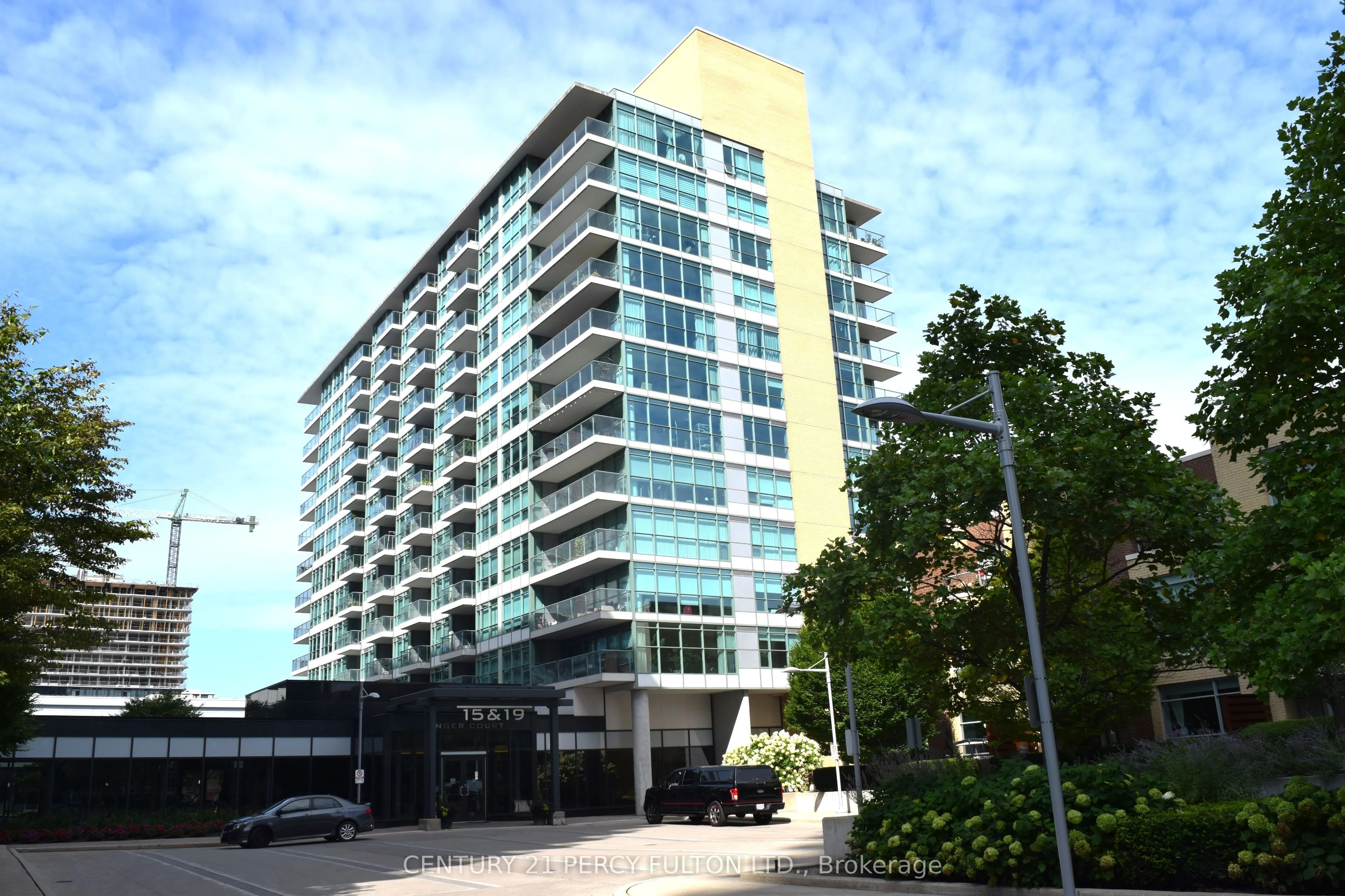 15 Singer Court, #910