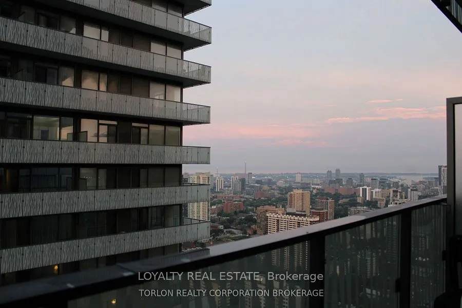 42 Charles Street E, #4609