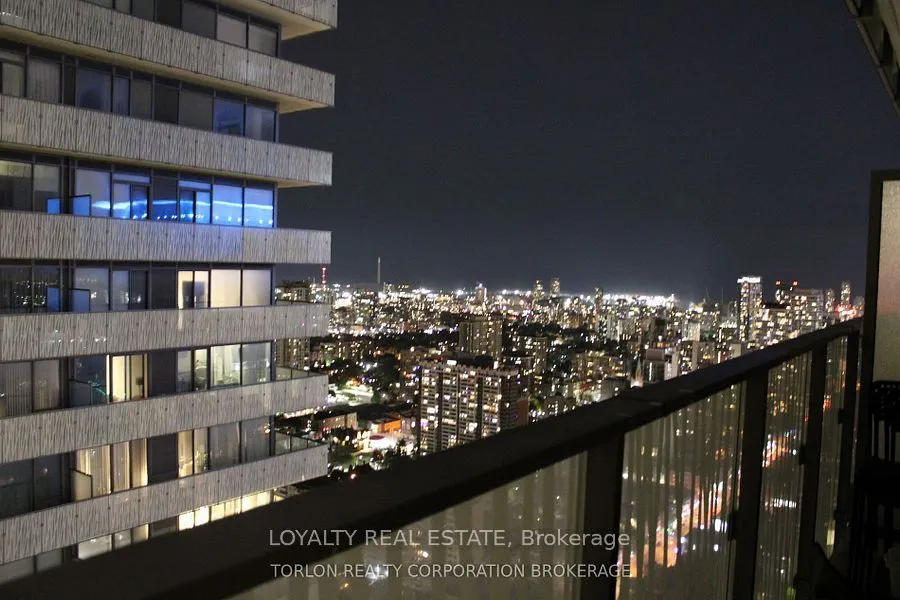42 Charles Street E, #4609