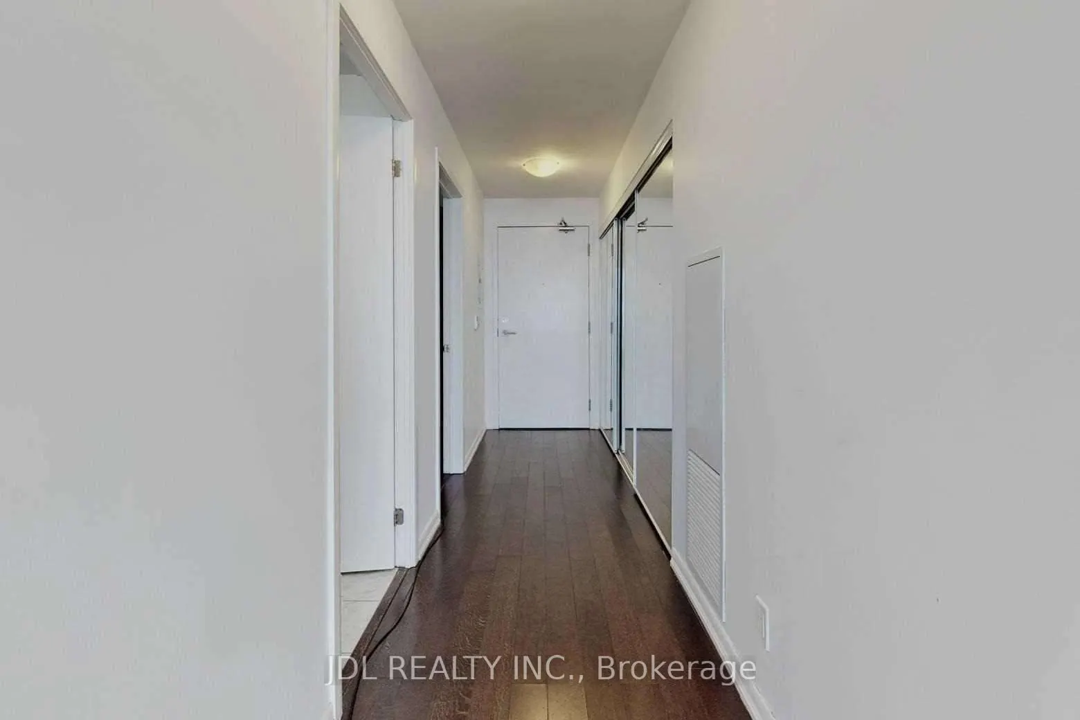 832 Bay Street, #4702