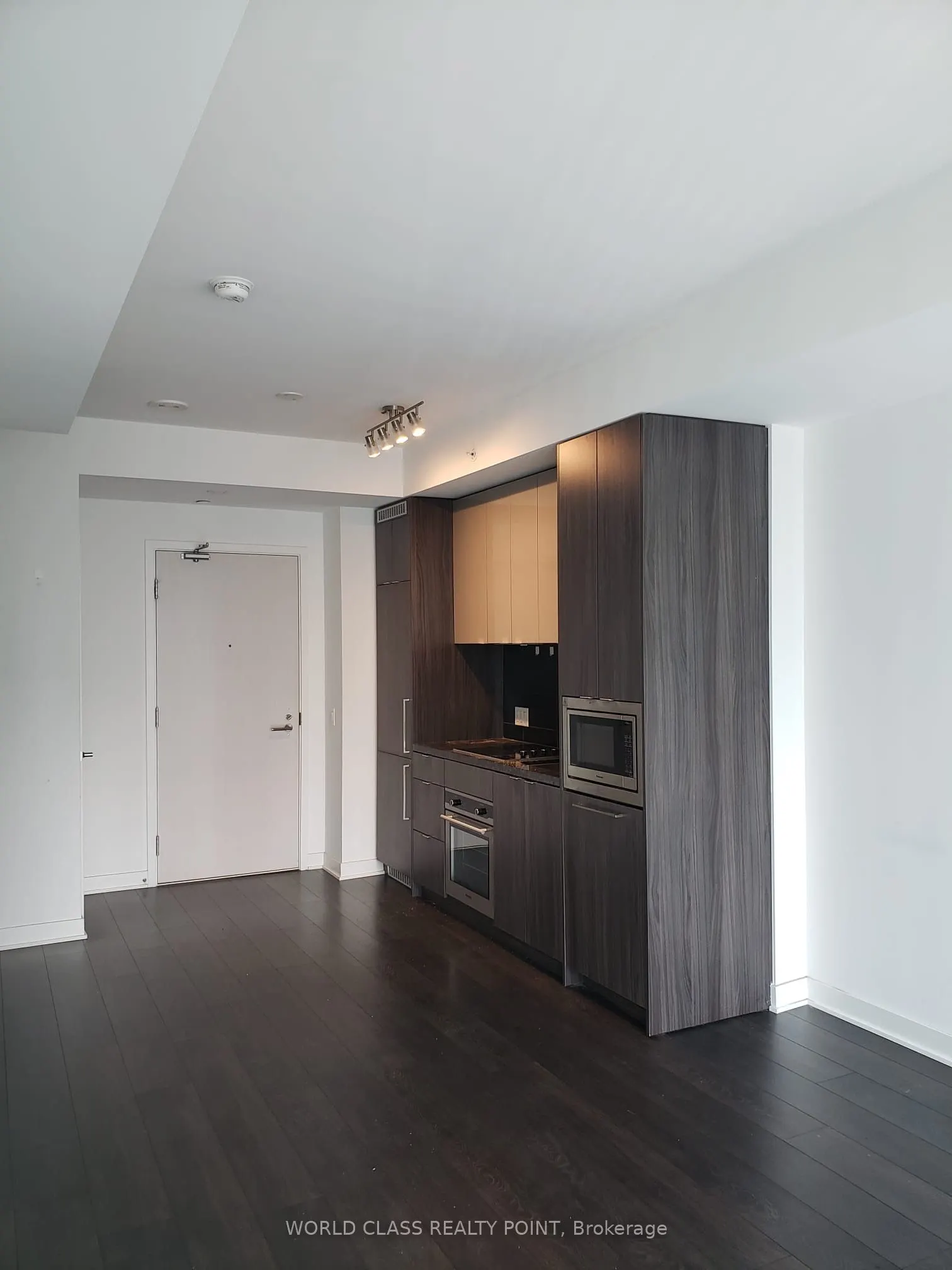 115 Blue Jays Way, #3606