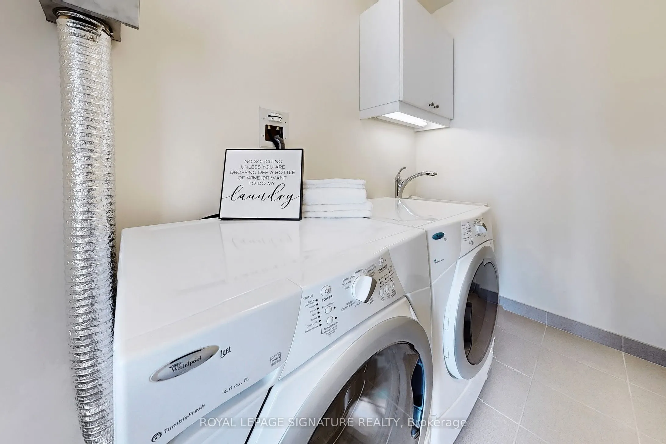 183 Wellington Street W, #3505
