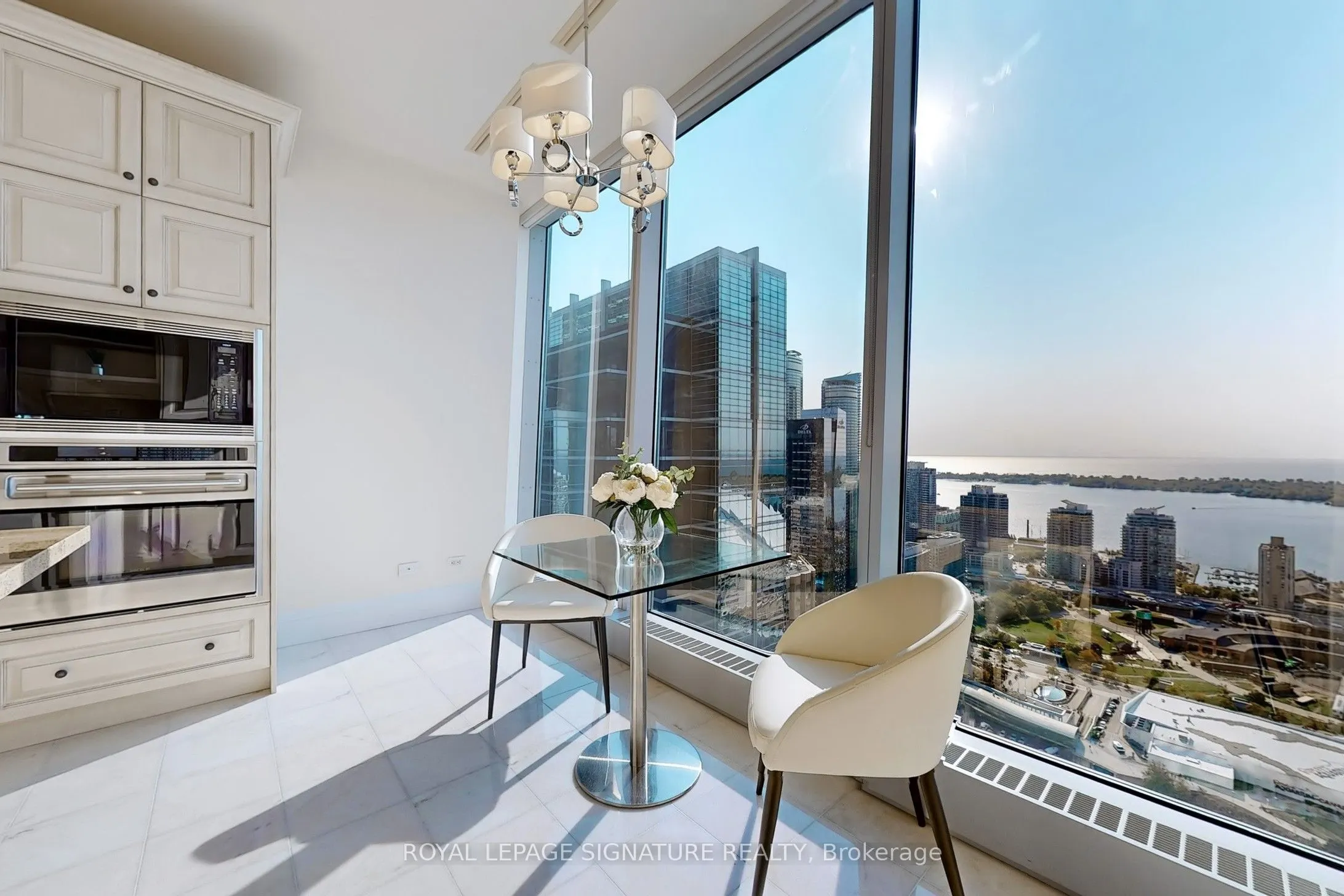 183 Wellington Street W, #3505