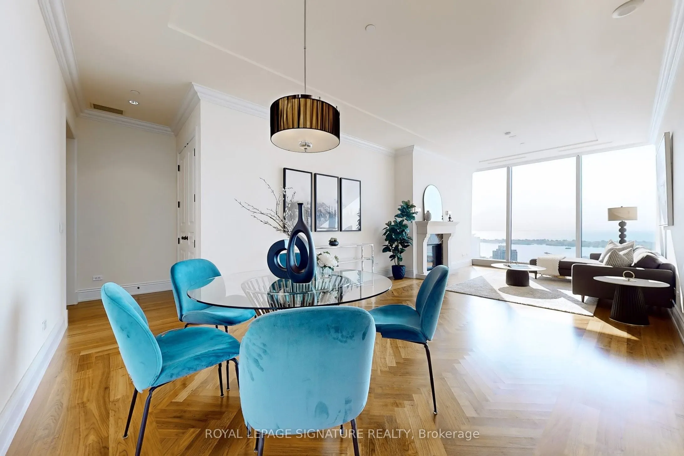 183 Wellington Street W, #3505