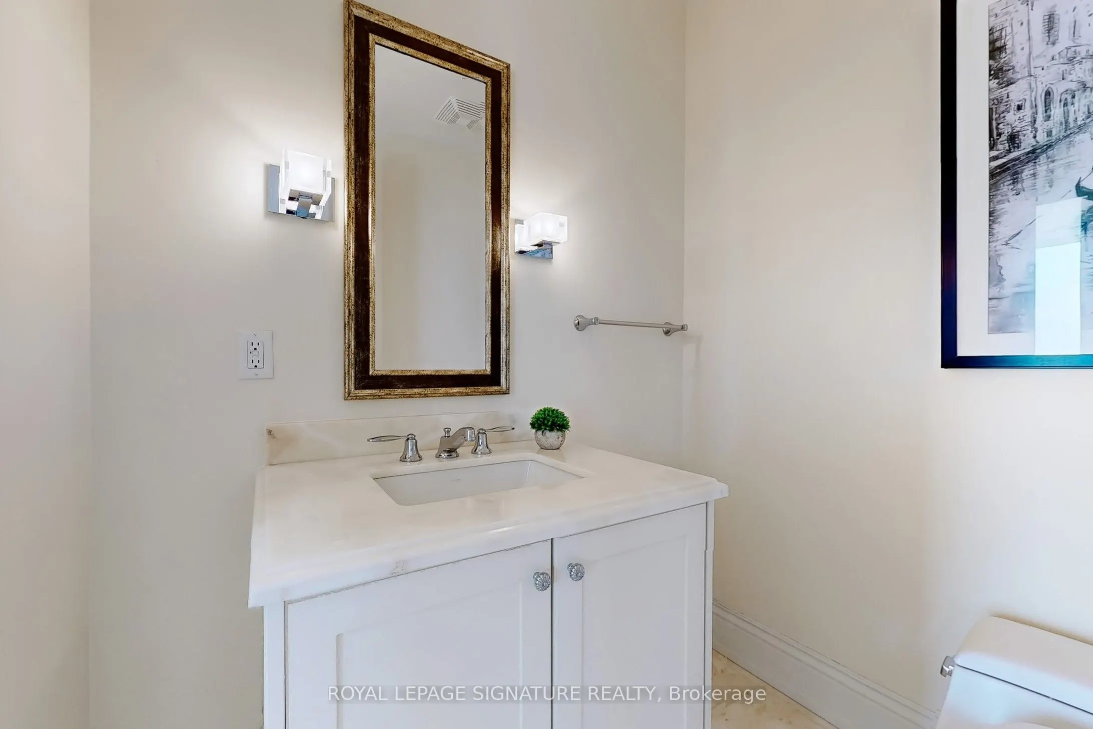 183 Wellington Street W, #3505