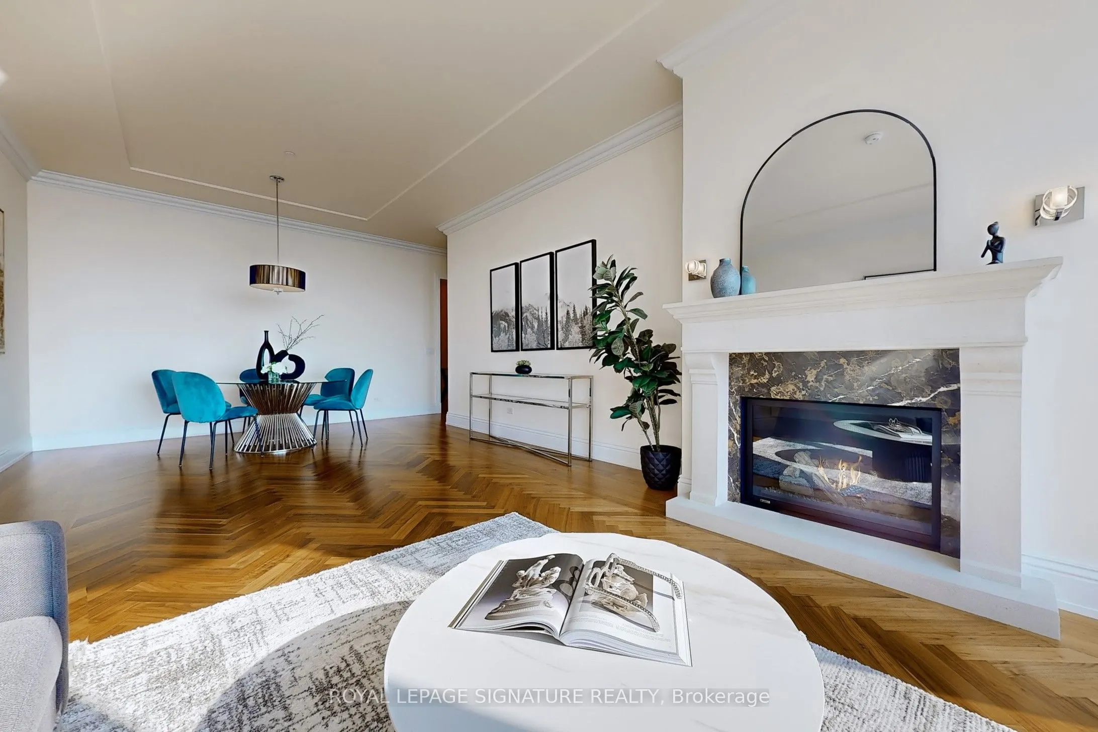 183 Wellington Street W, #3505
