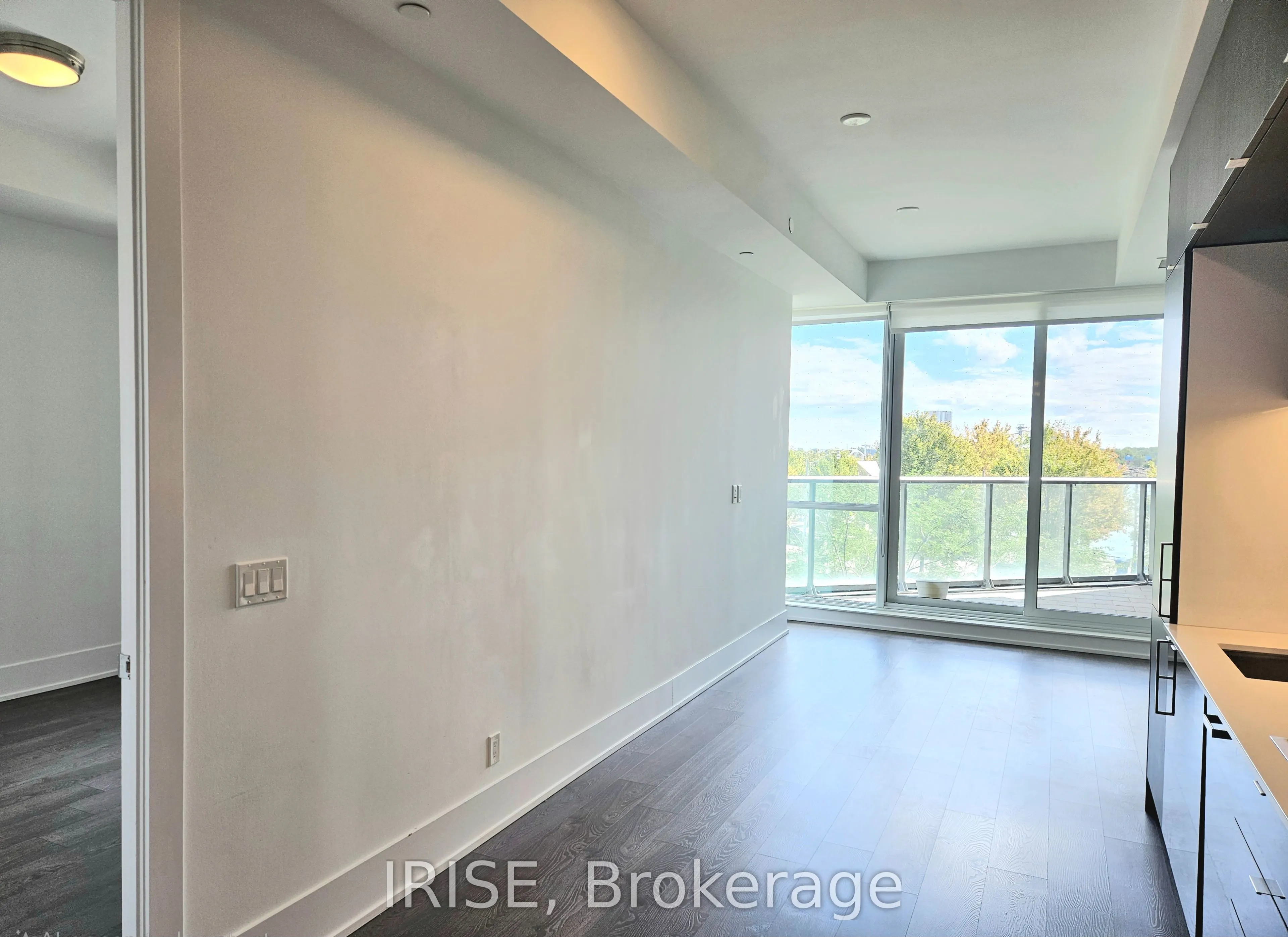 1 Edgewater Drive, #218