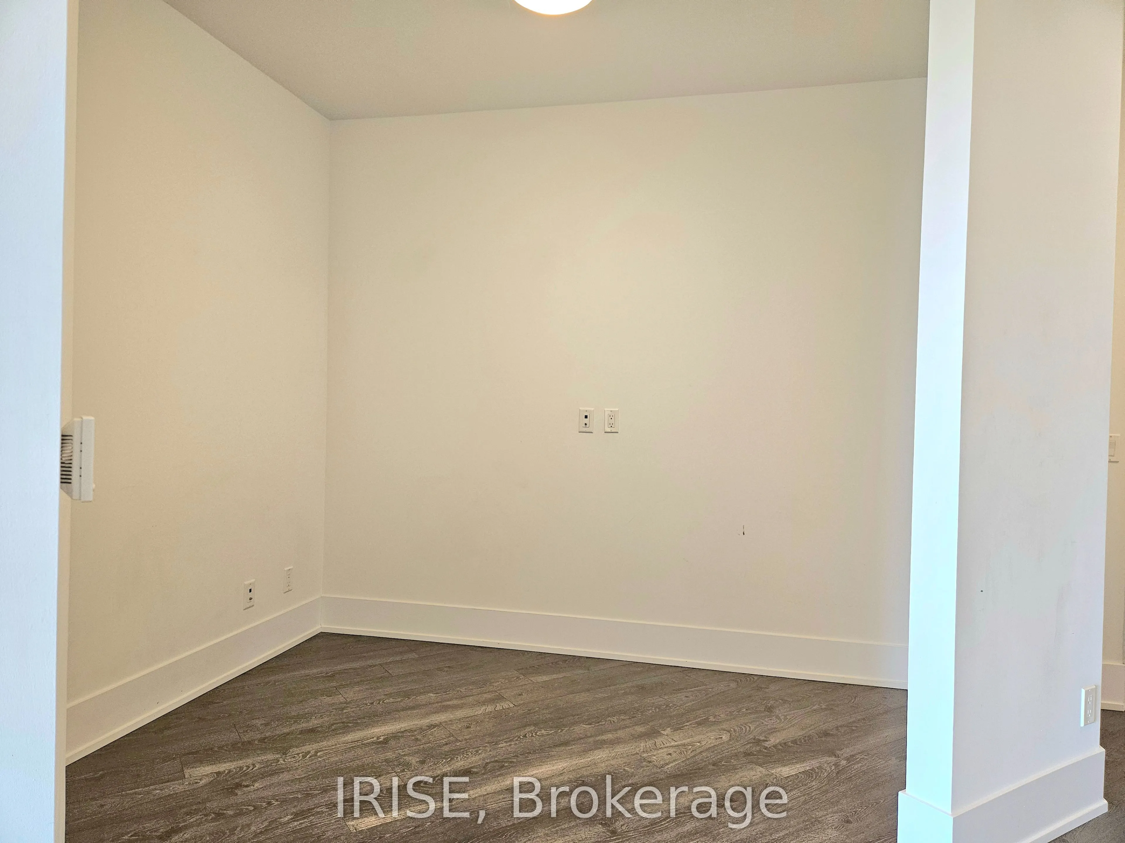 1 Edgewater Drive, #218