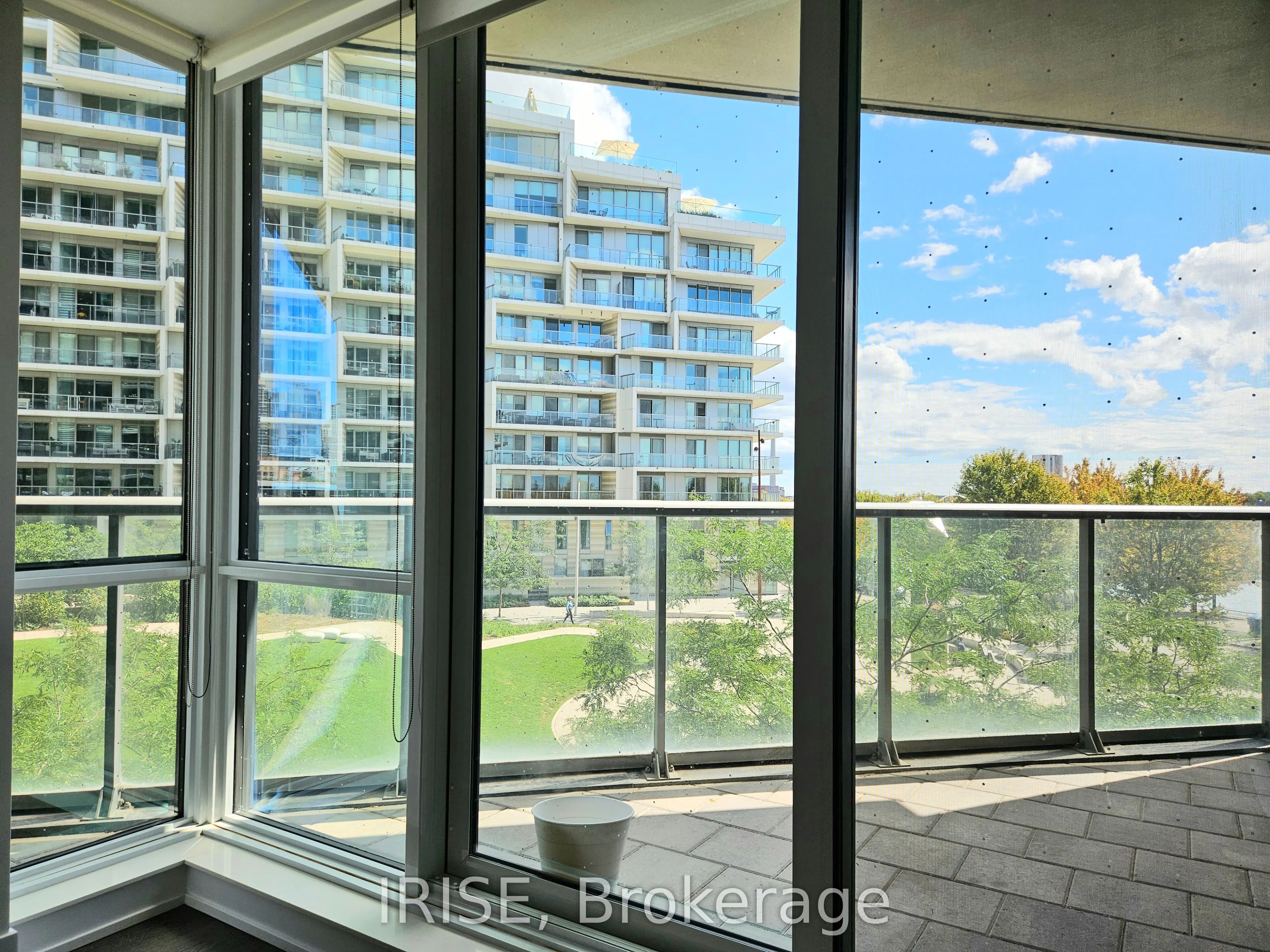 1 Edgewater Drive, #218