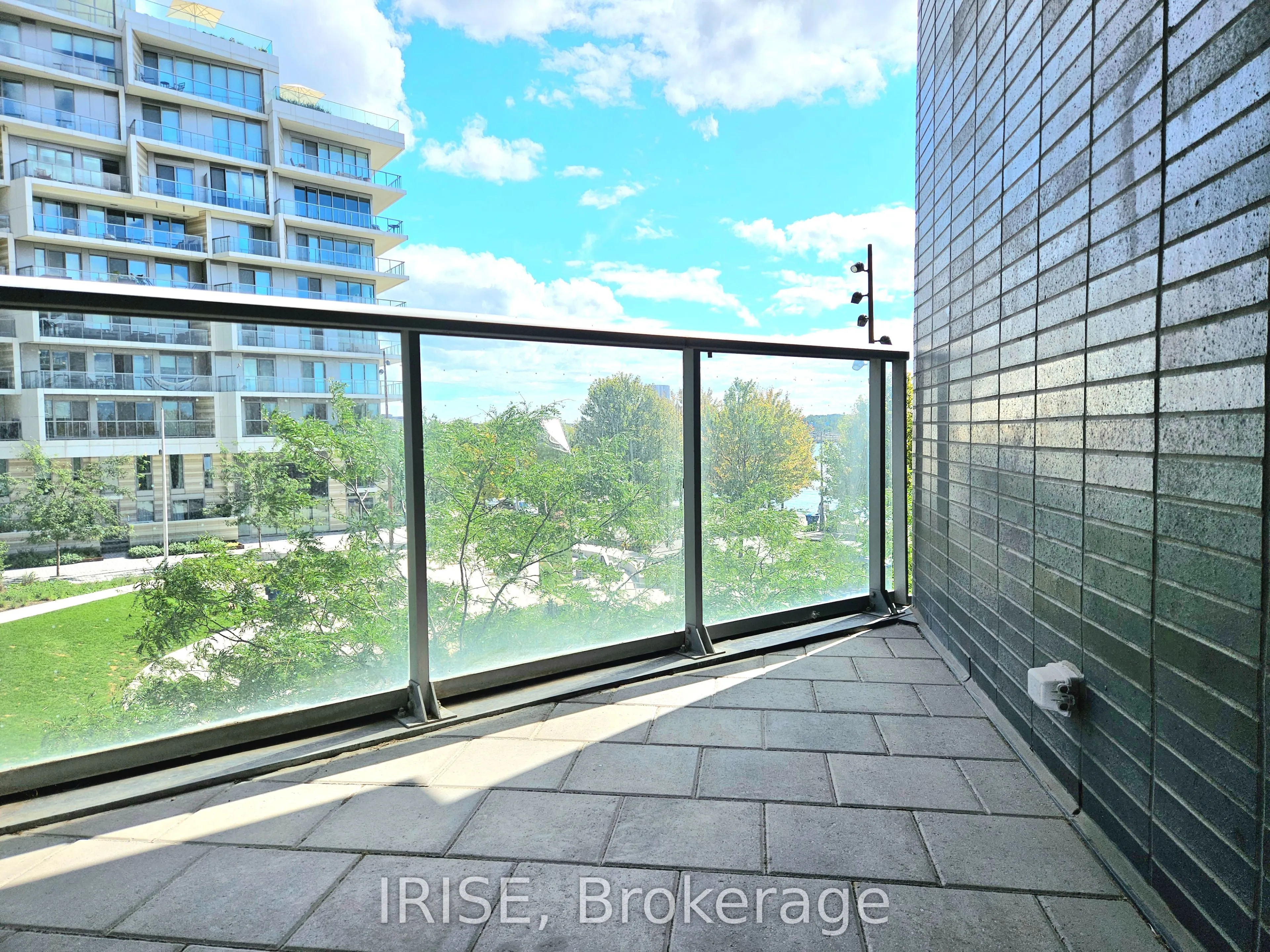 1 Edgewater Drive, #218