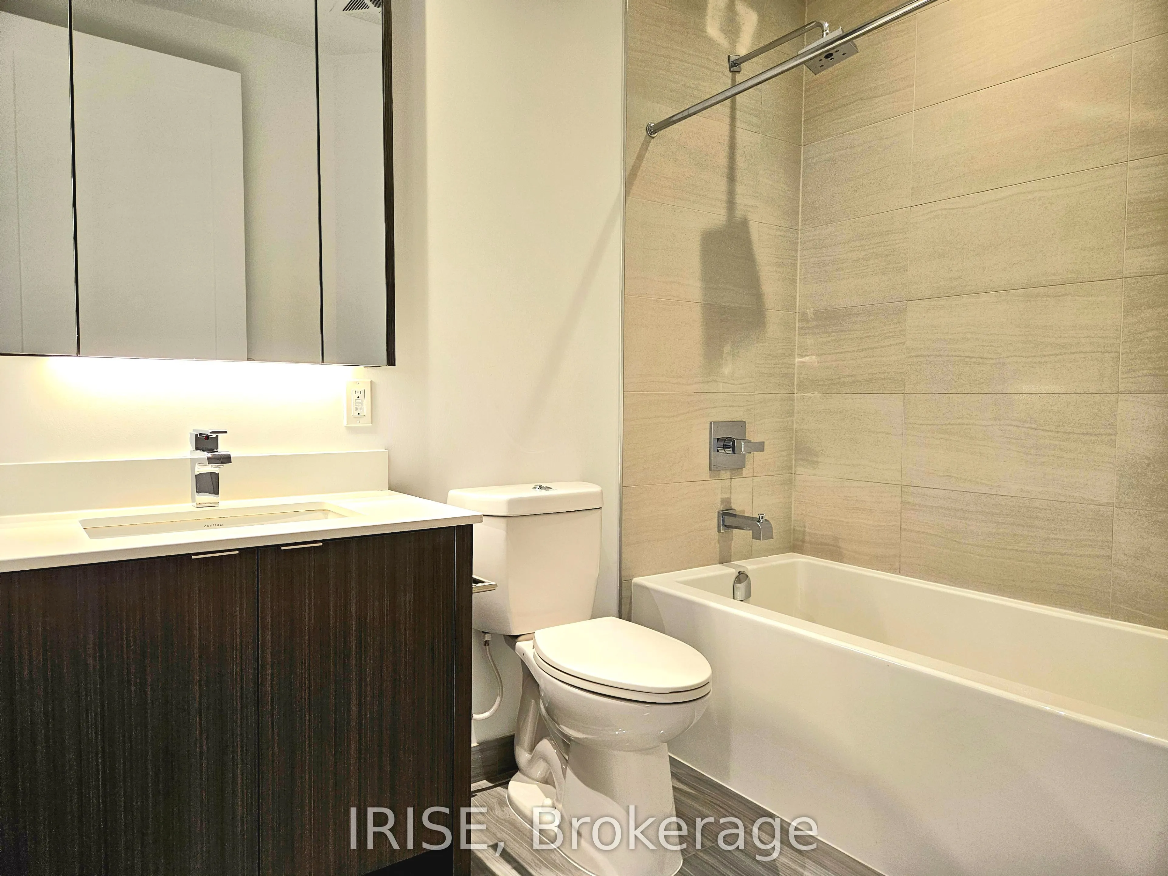 1 Edgewater Drive, #218