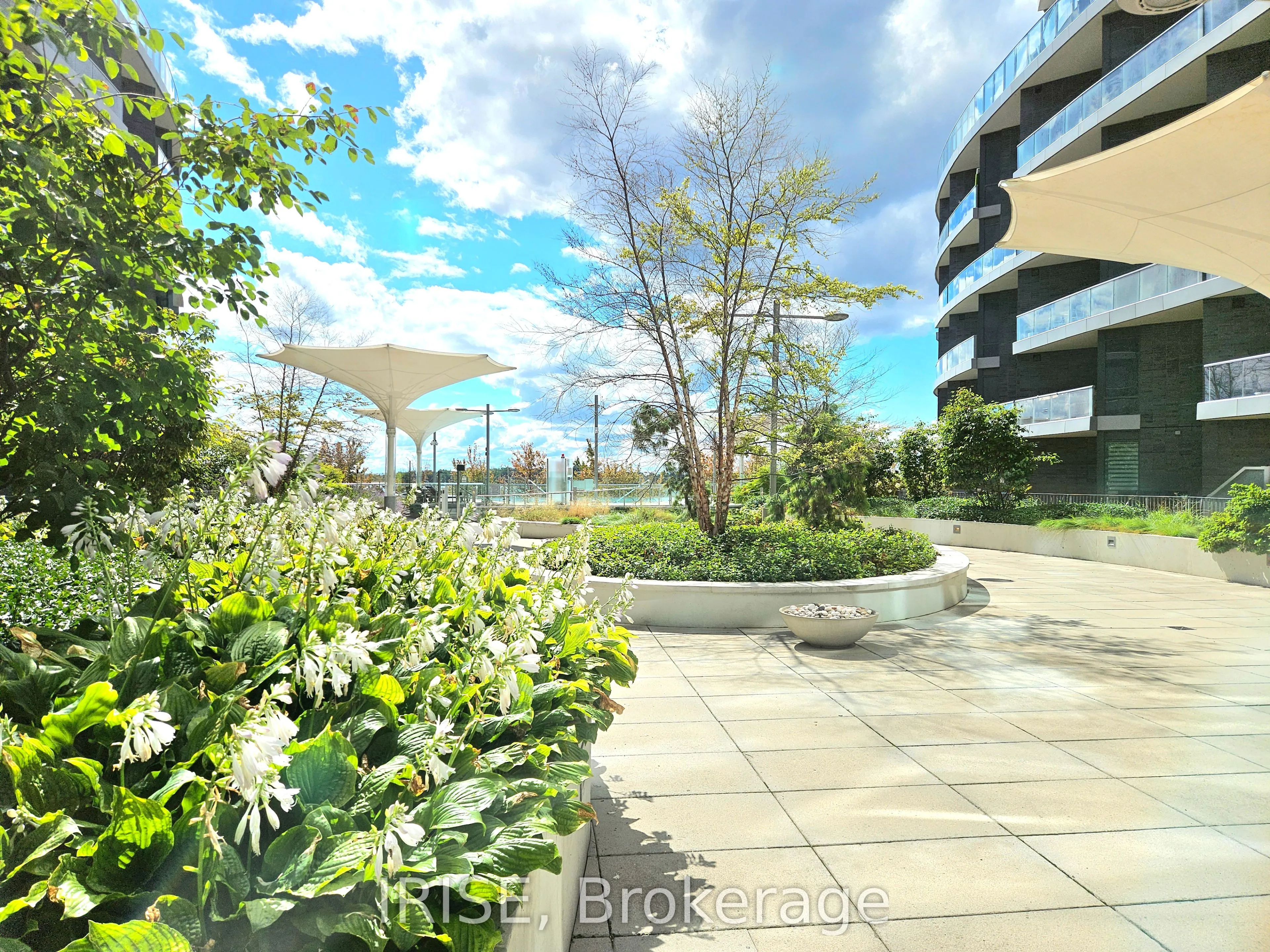 1 Edgewater Drive, #218