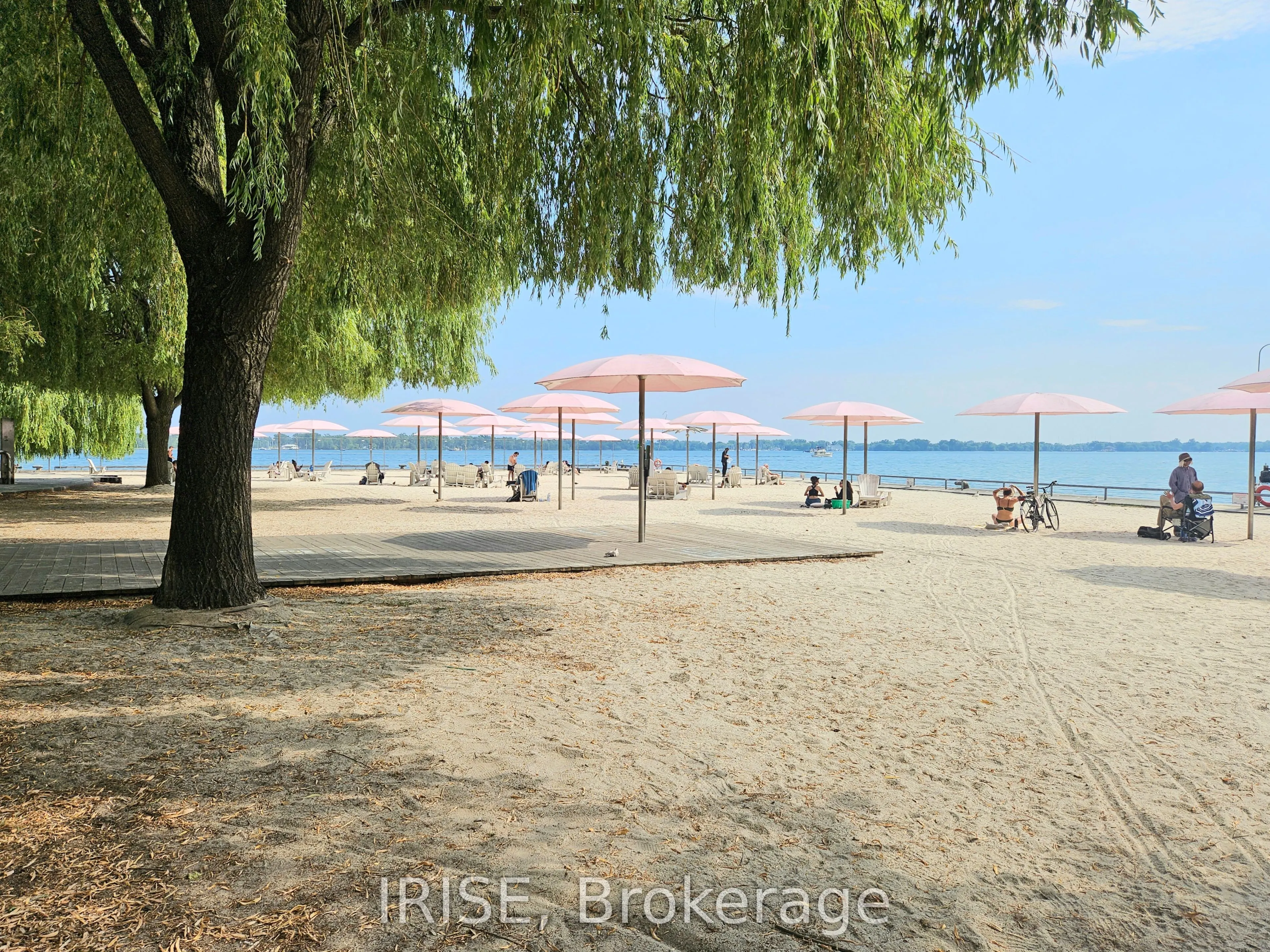 1 Edgewater Drive, #218