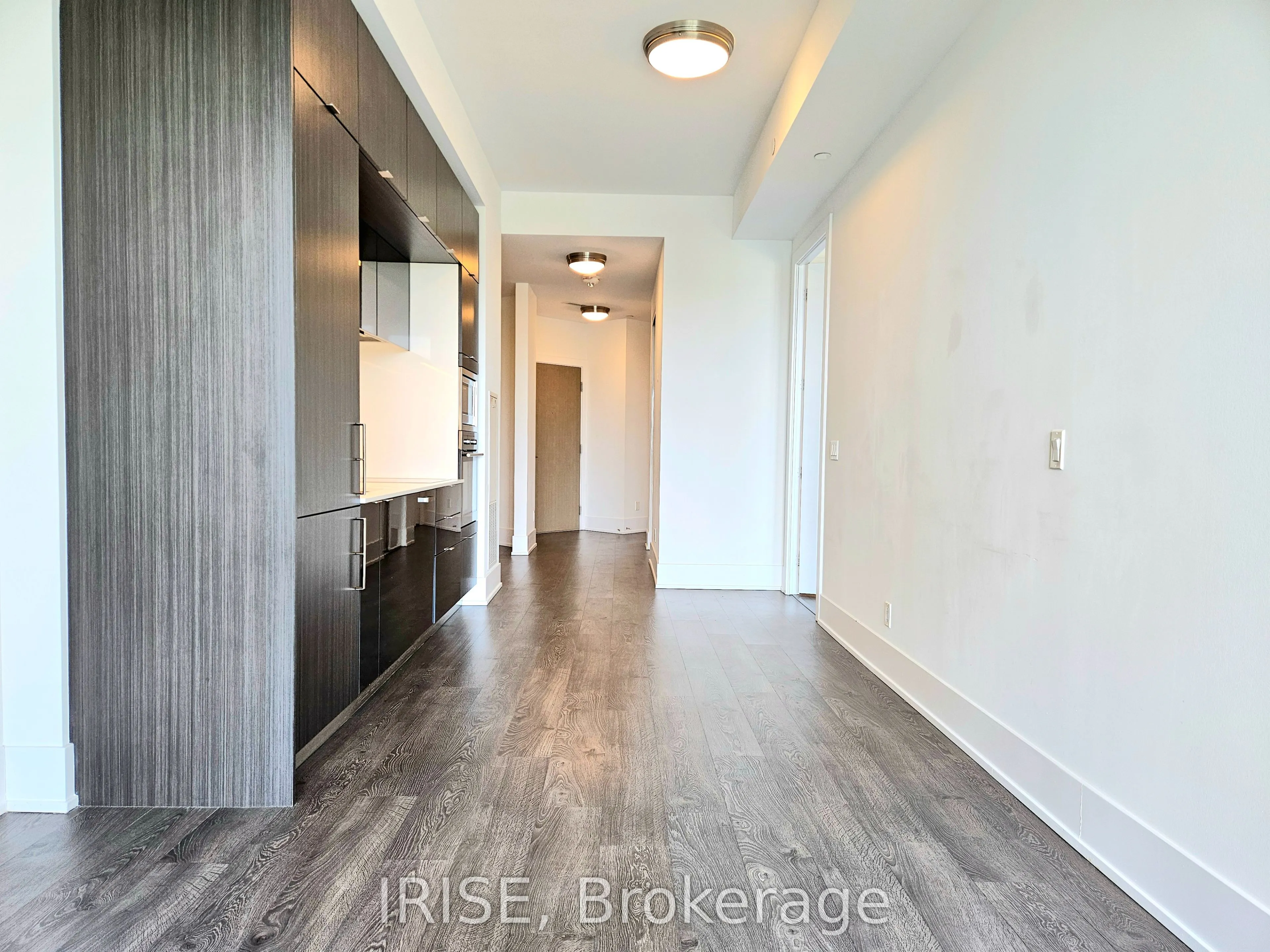 1 Edgewater Drive, #218