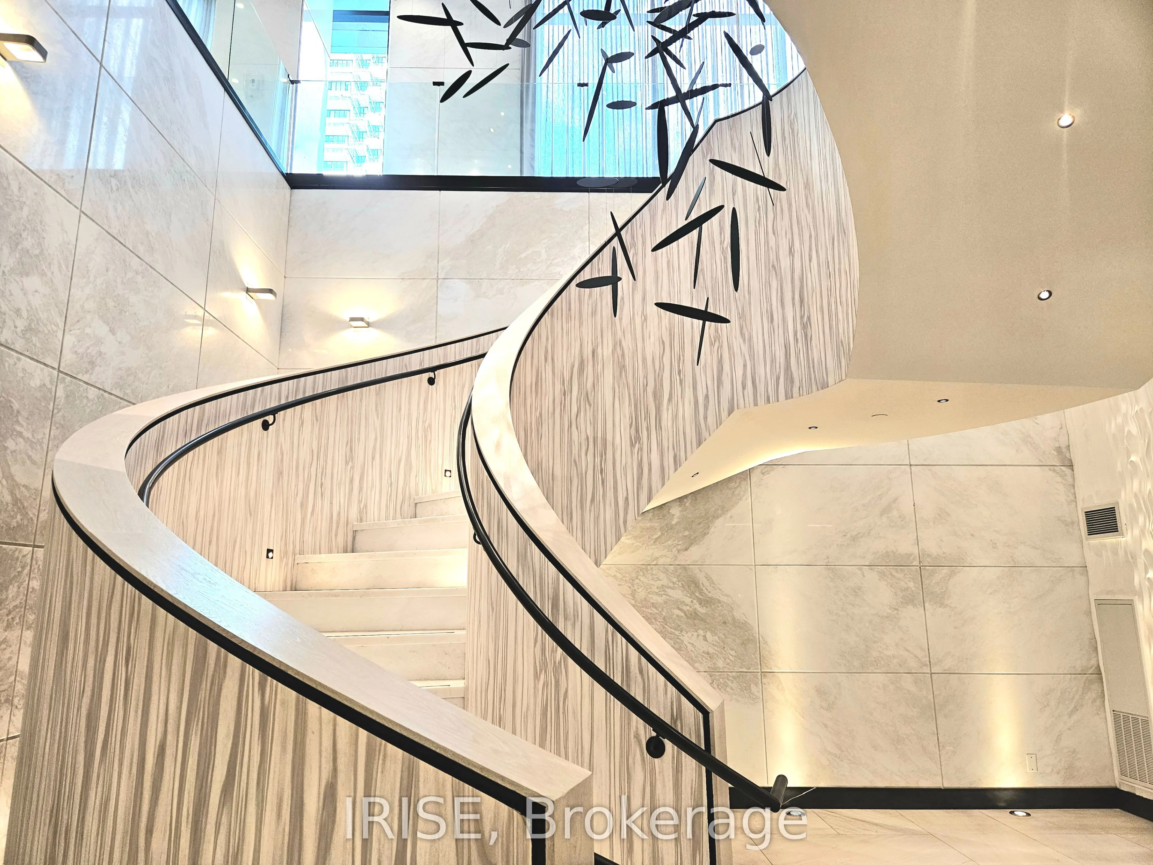 1 Edgewater Drive, #218