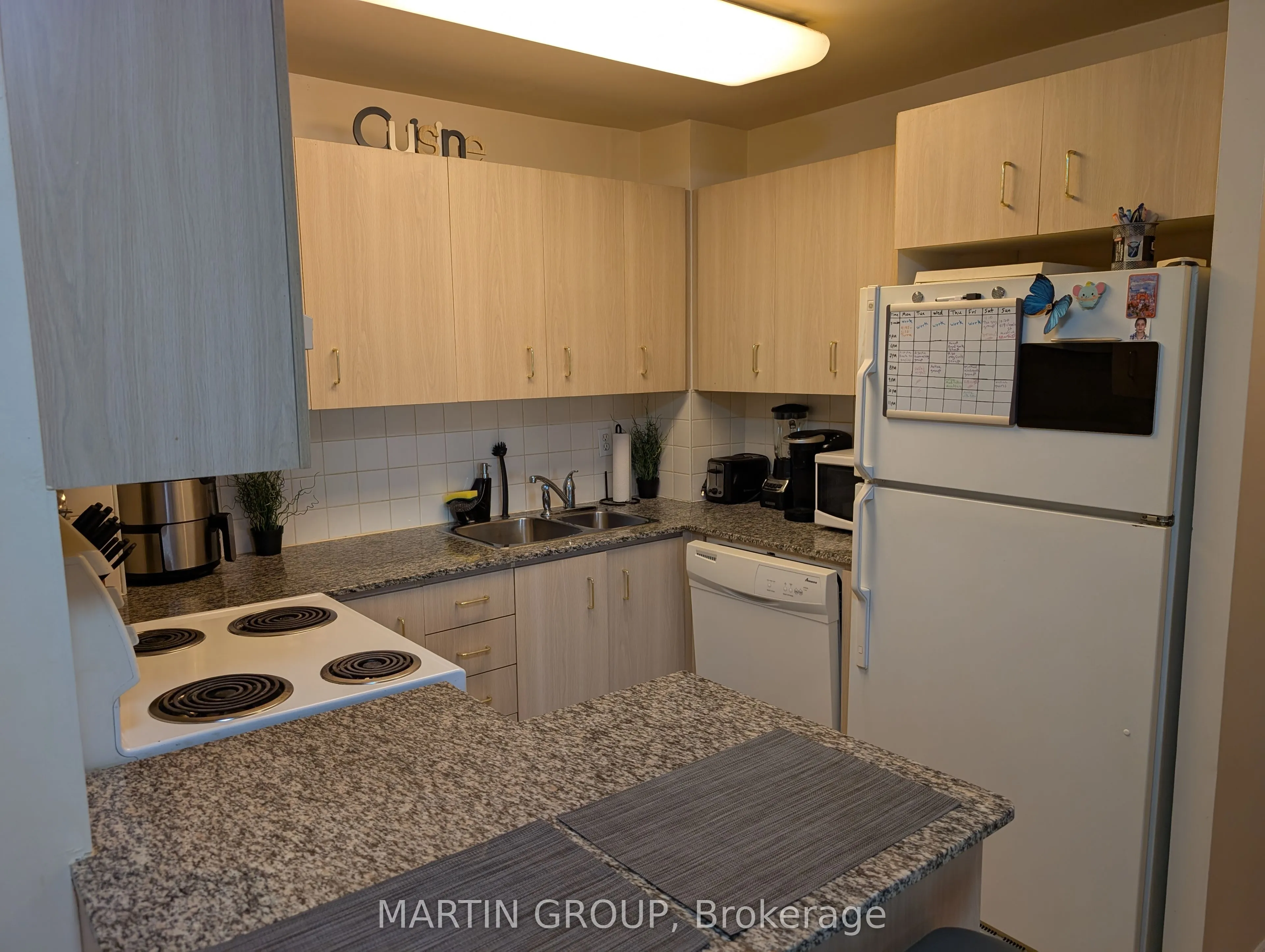 105 Victoria Street, #1105