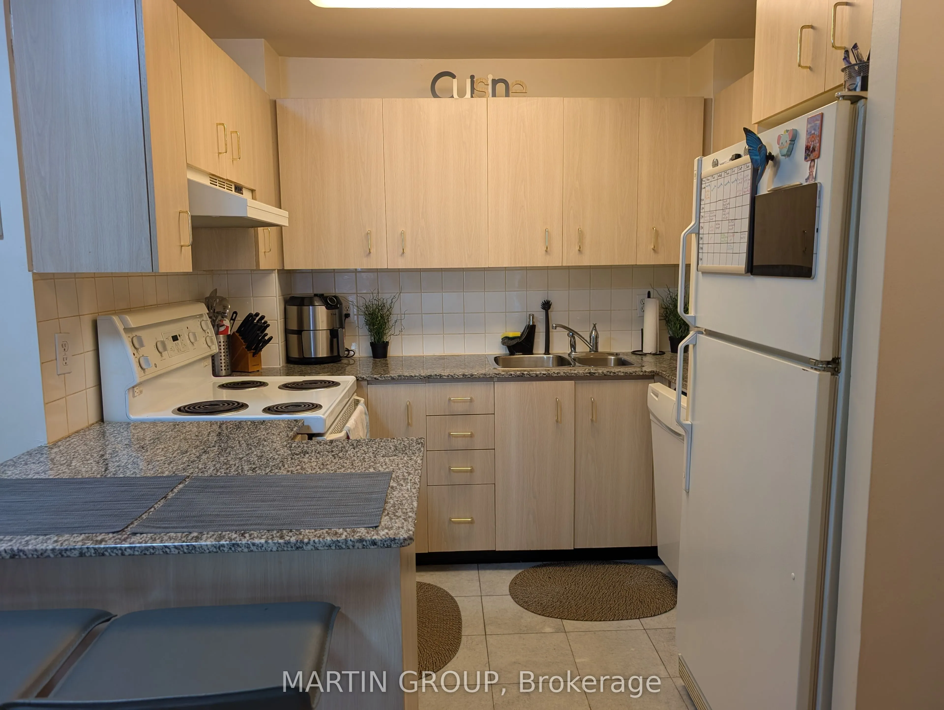 105 Victoria Street, #1105