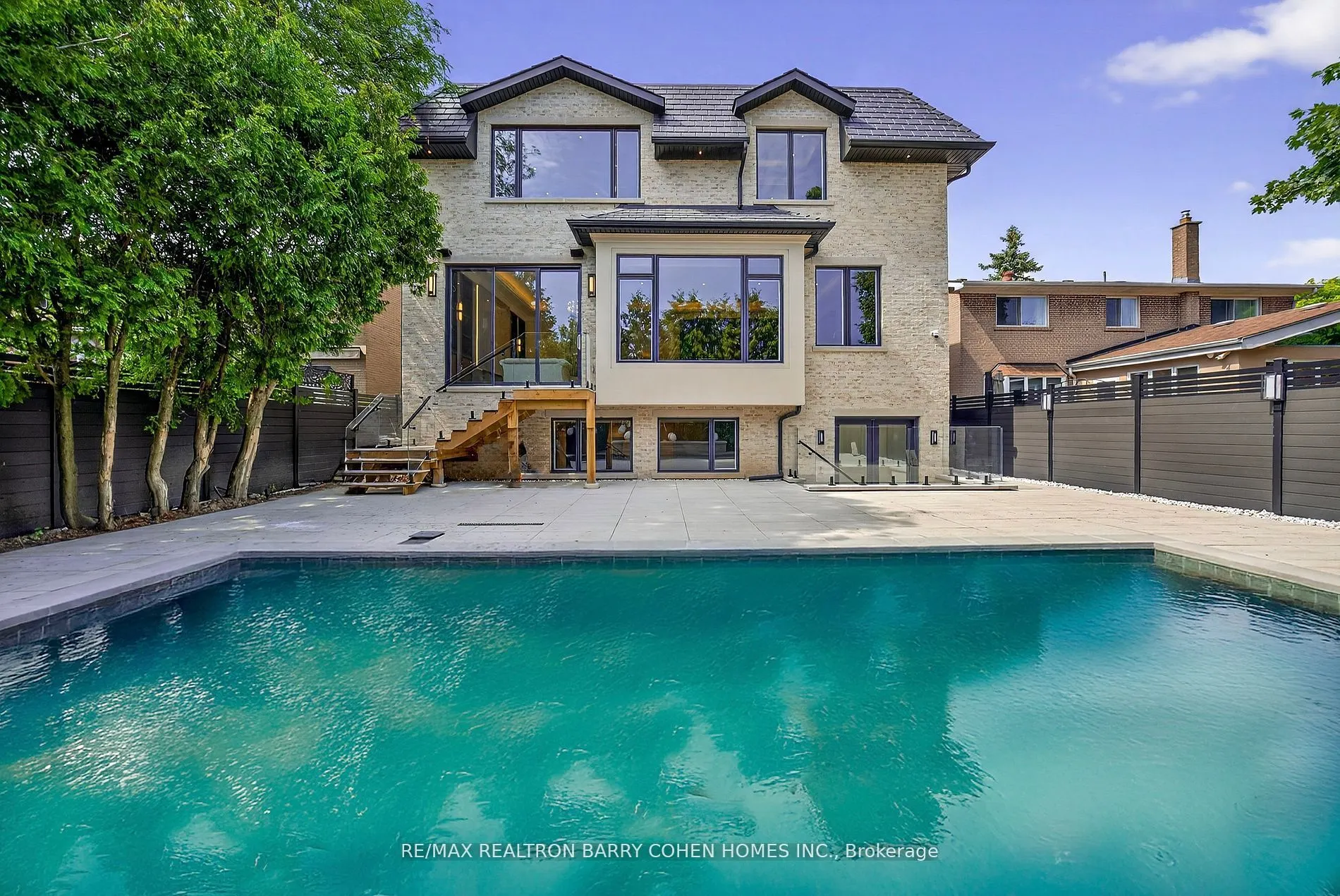 35 Foursome Crescent