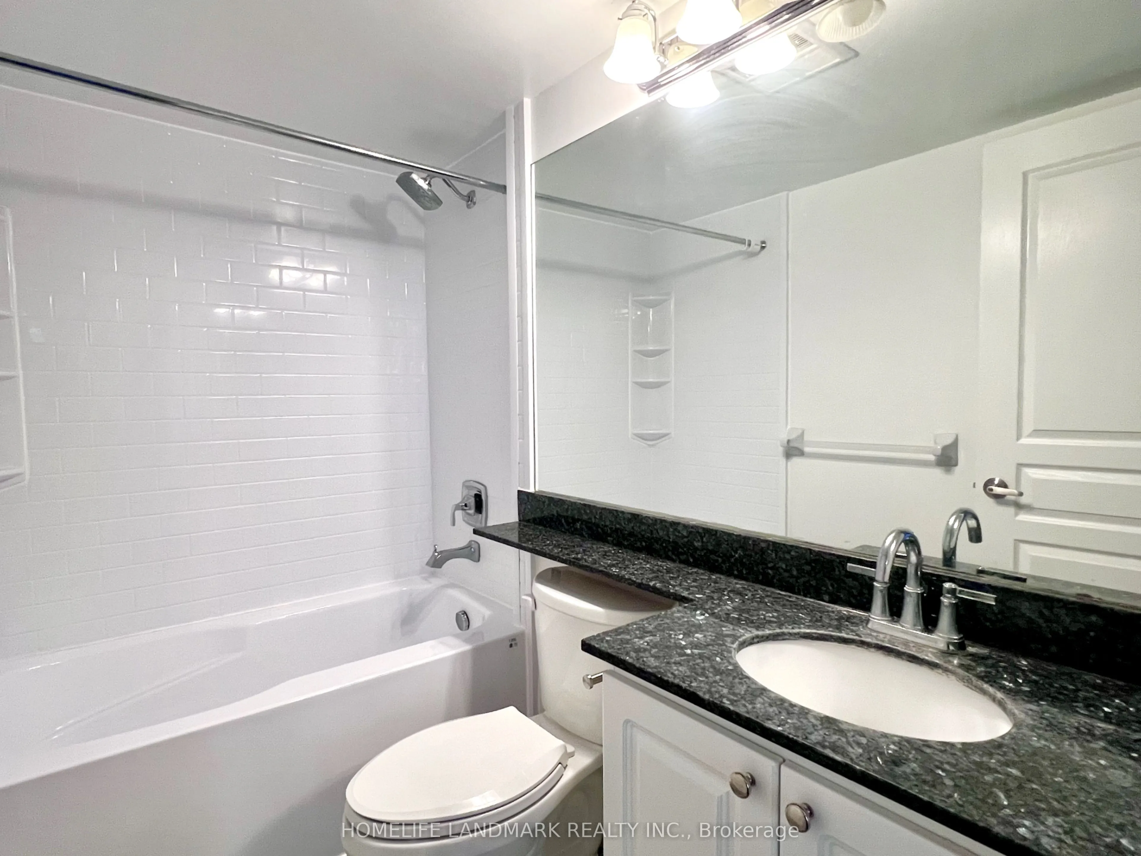 15 Northtown Way, #728
