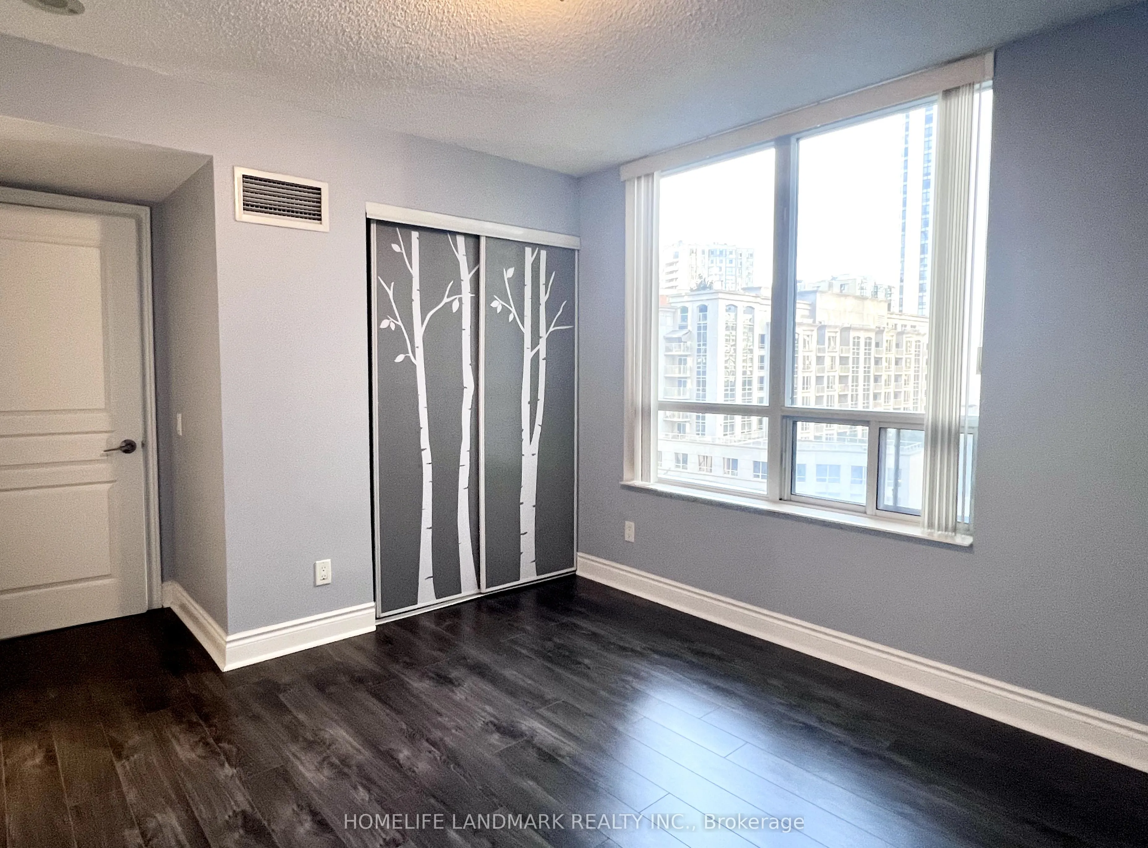 15 Northtown Way, #728