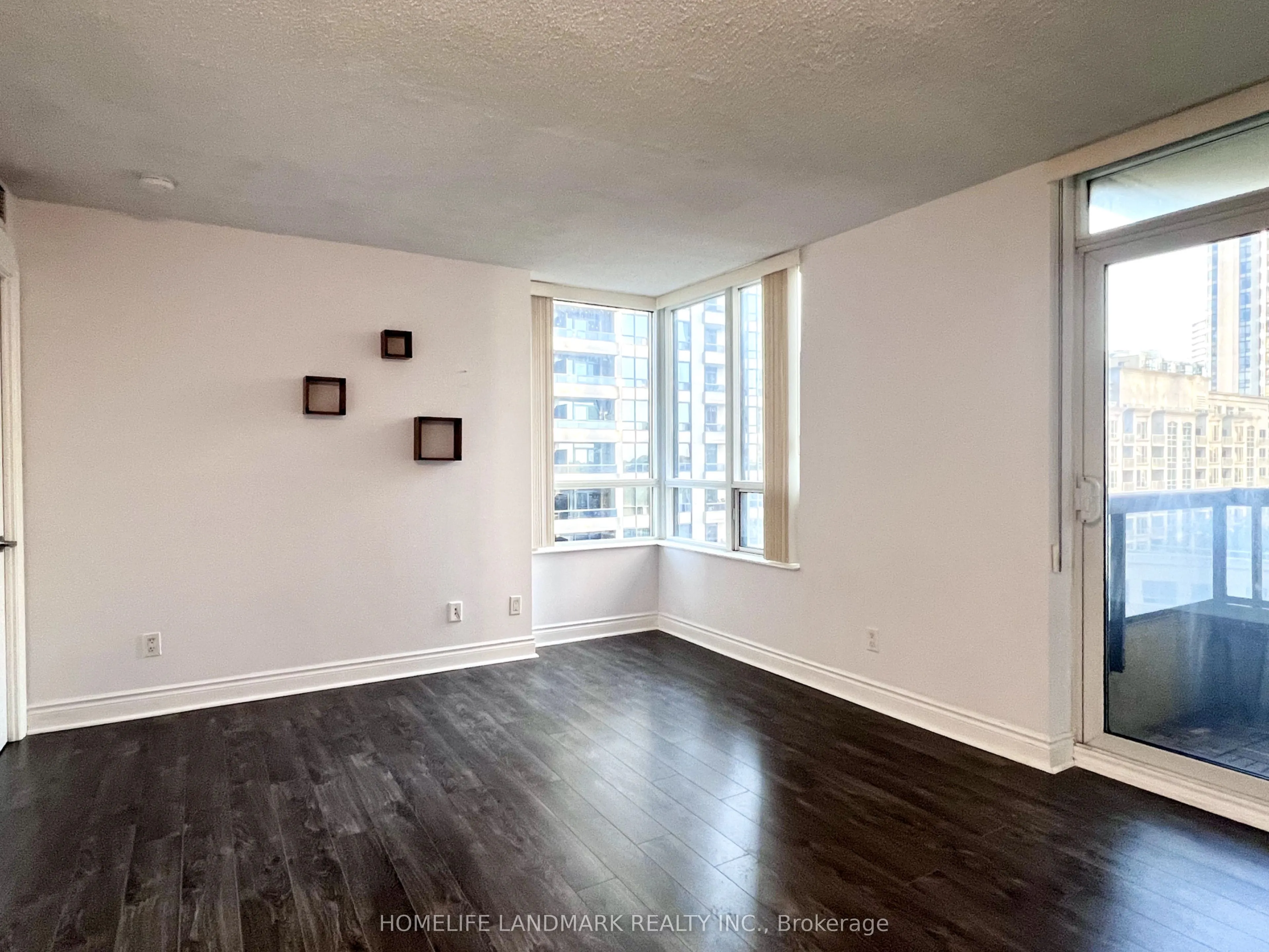 15 Northtown Way, #728