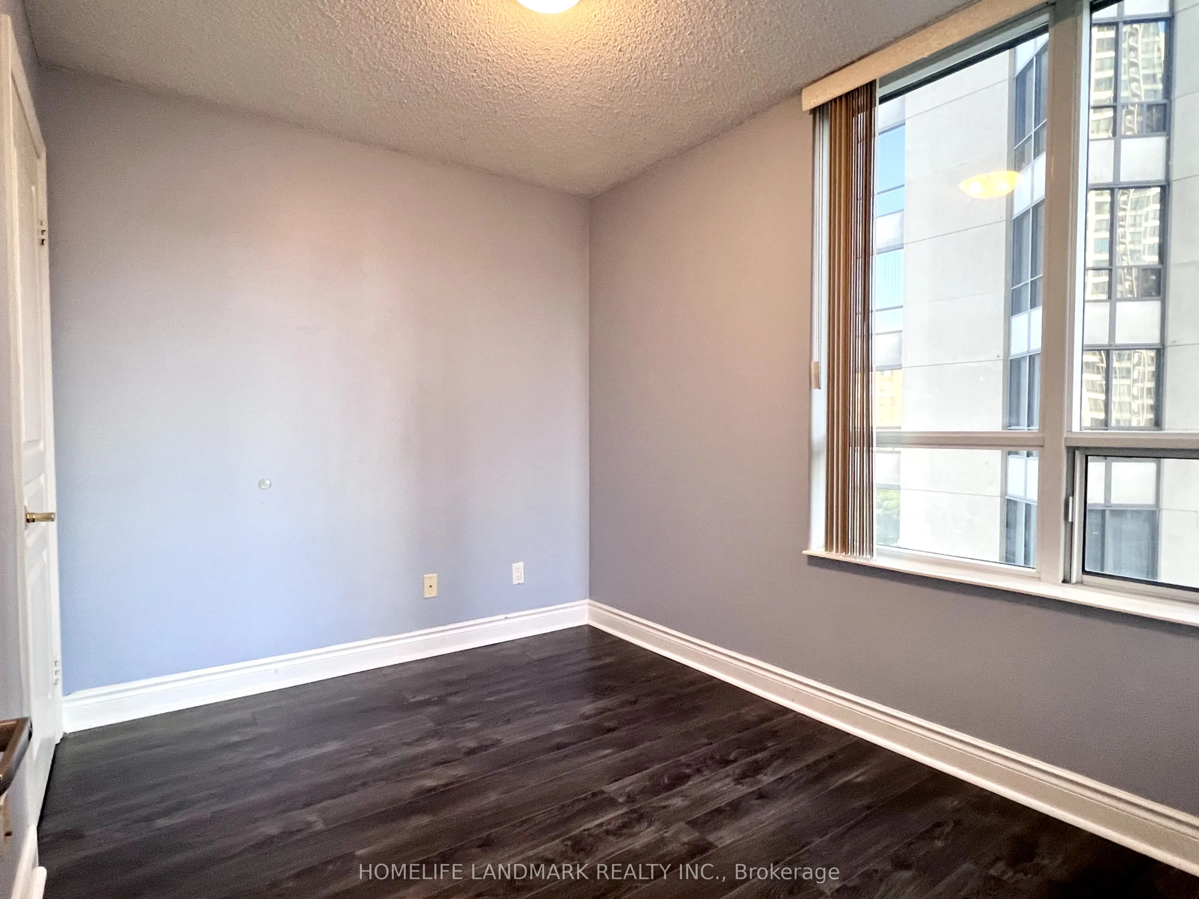 15 Northtown Way, #728