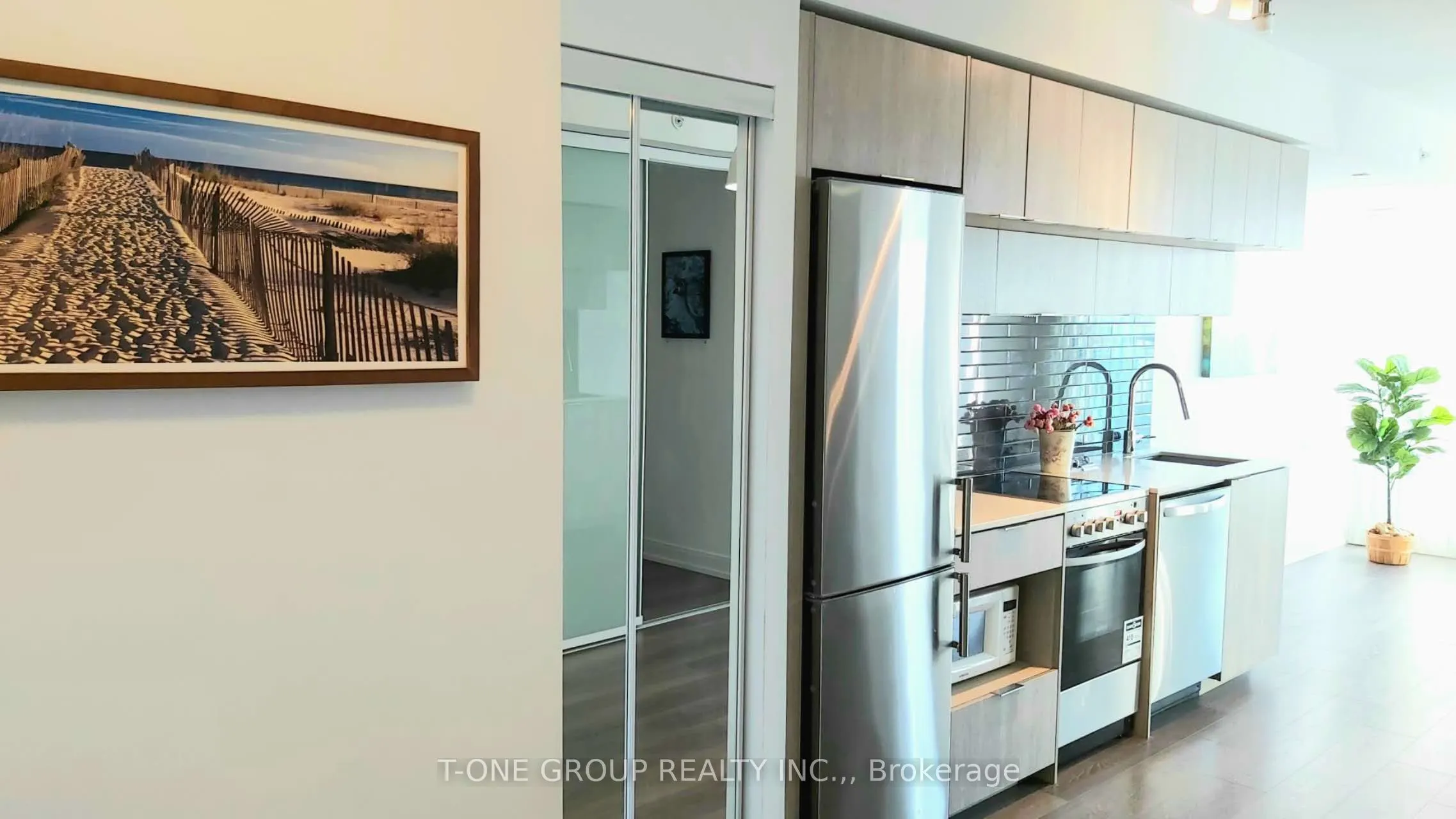 181 Dundas Street E, #4902