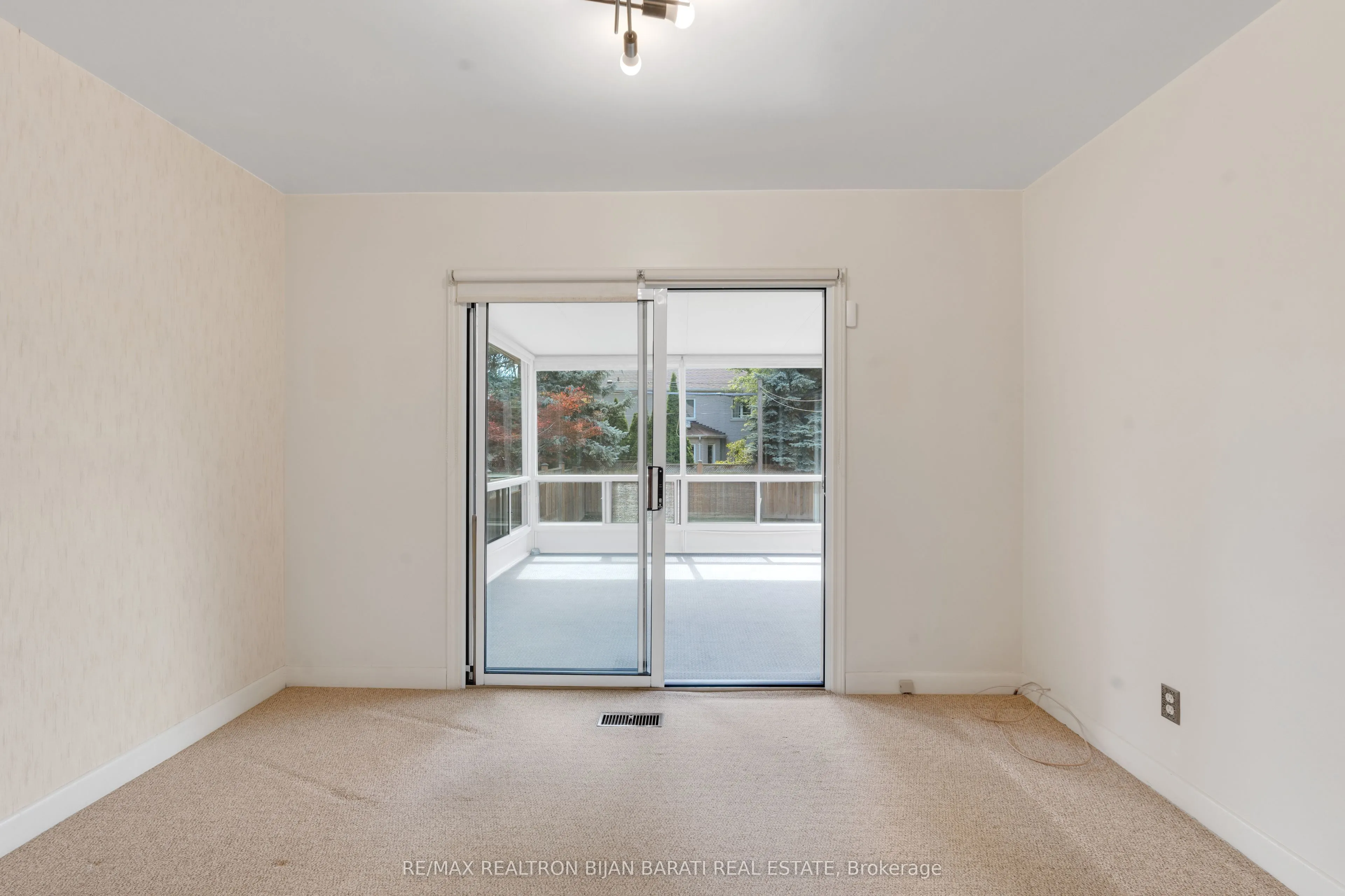 273 Dunview Avenue