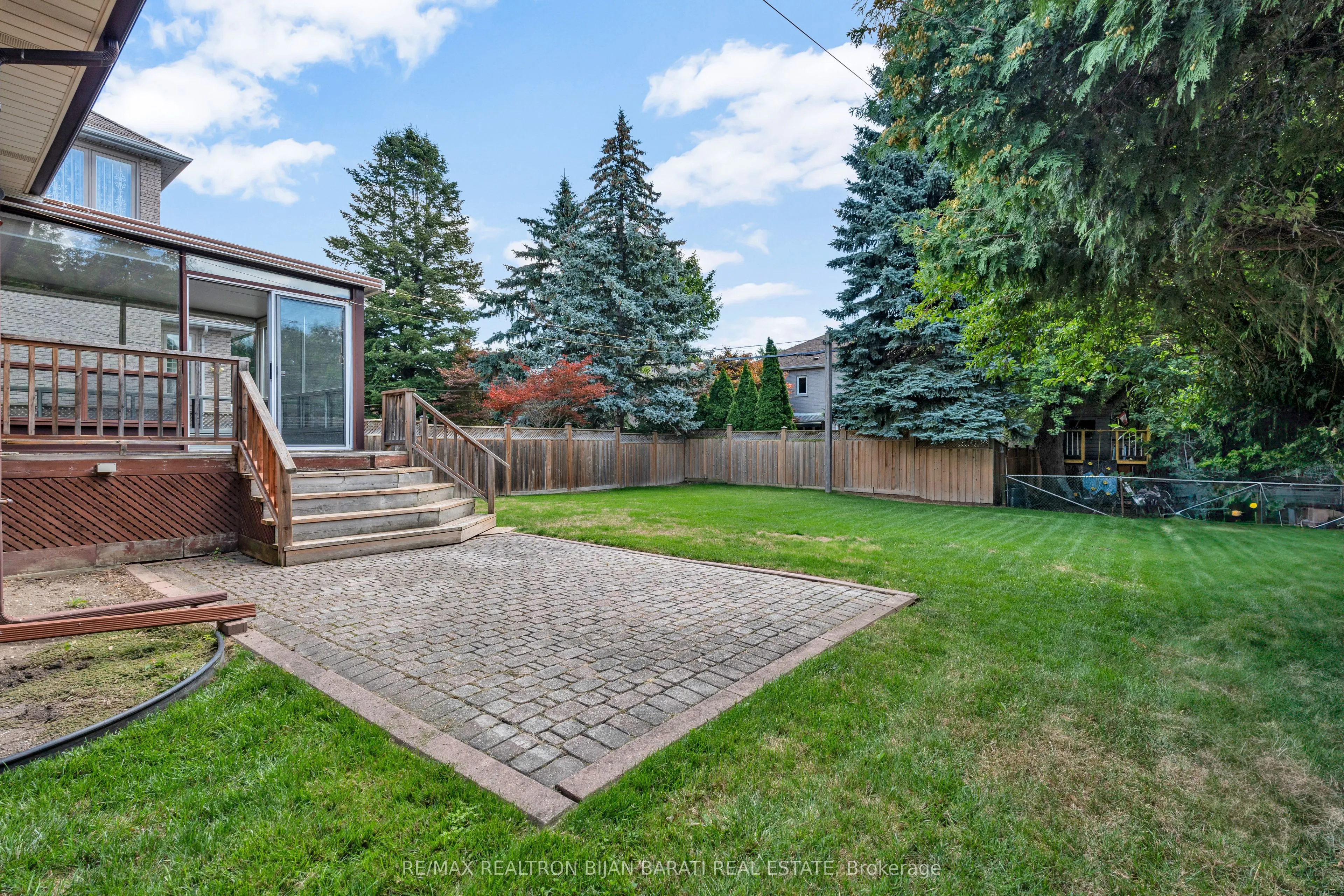 273 Dunview Avenue