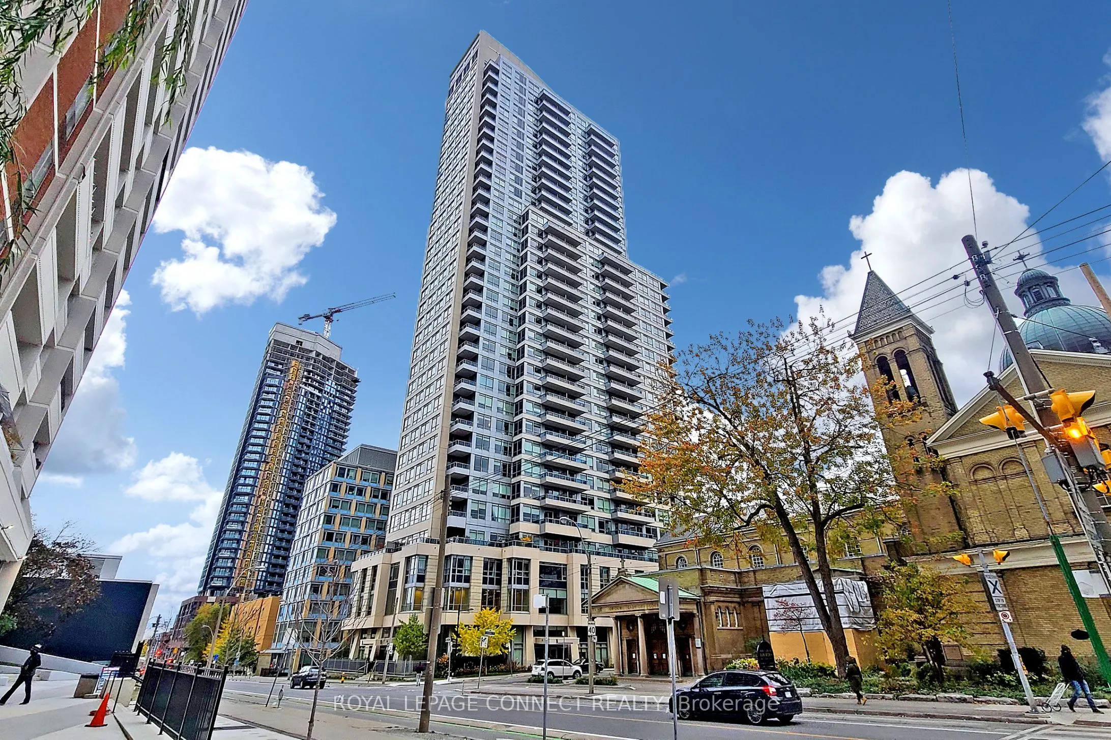 500 sherbourne Street, #2104