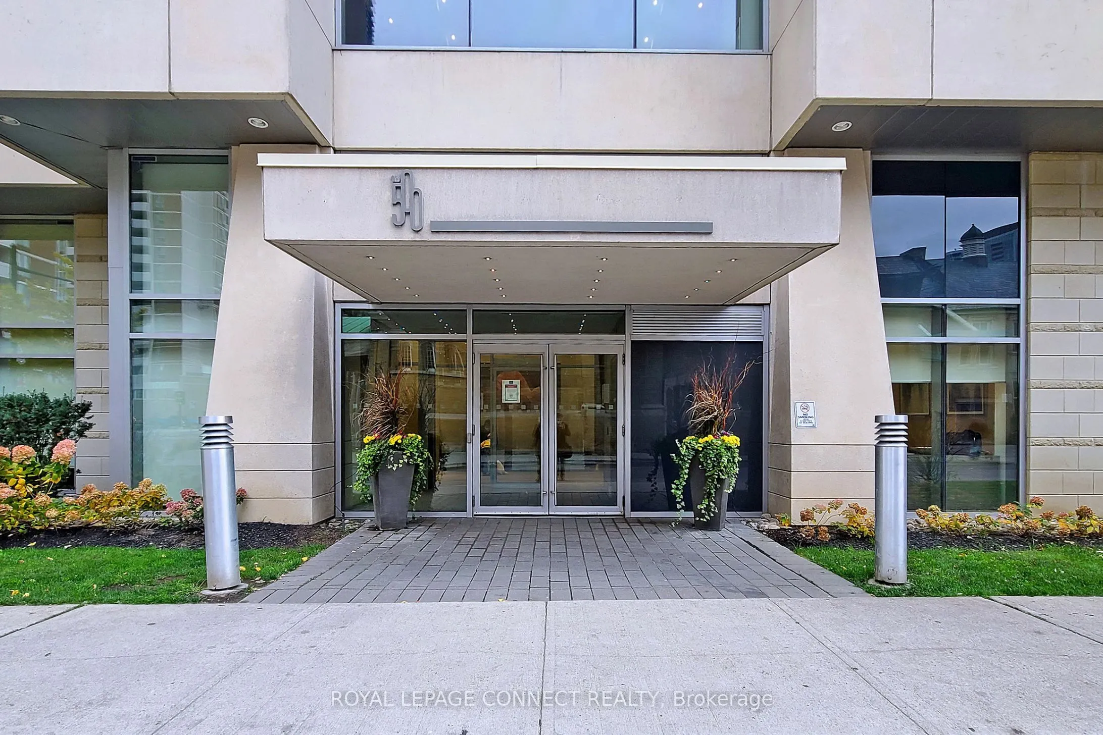 500 sherbourne Street, #2104