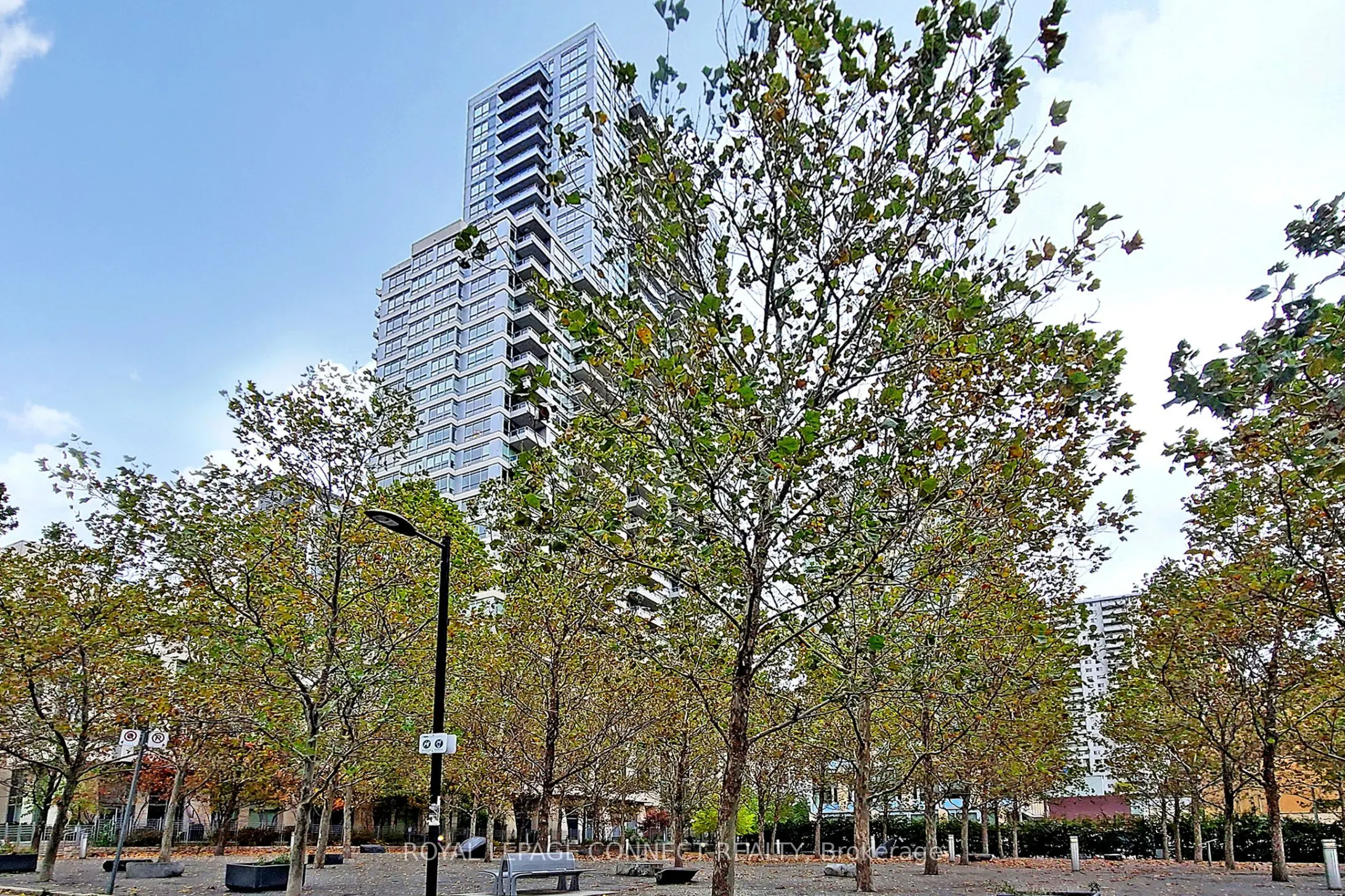 500 sherbourne Street, #2104