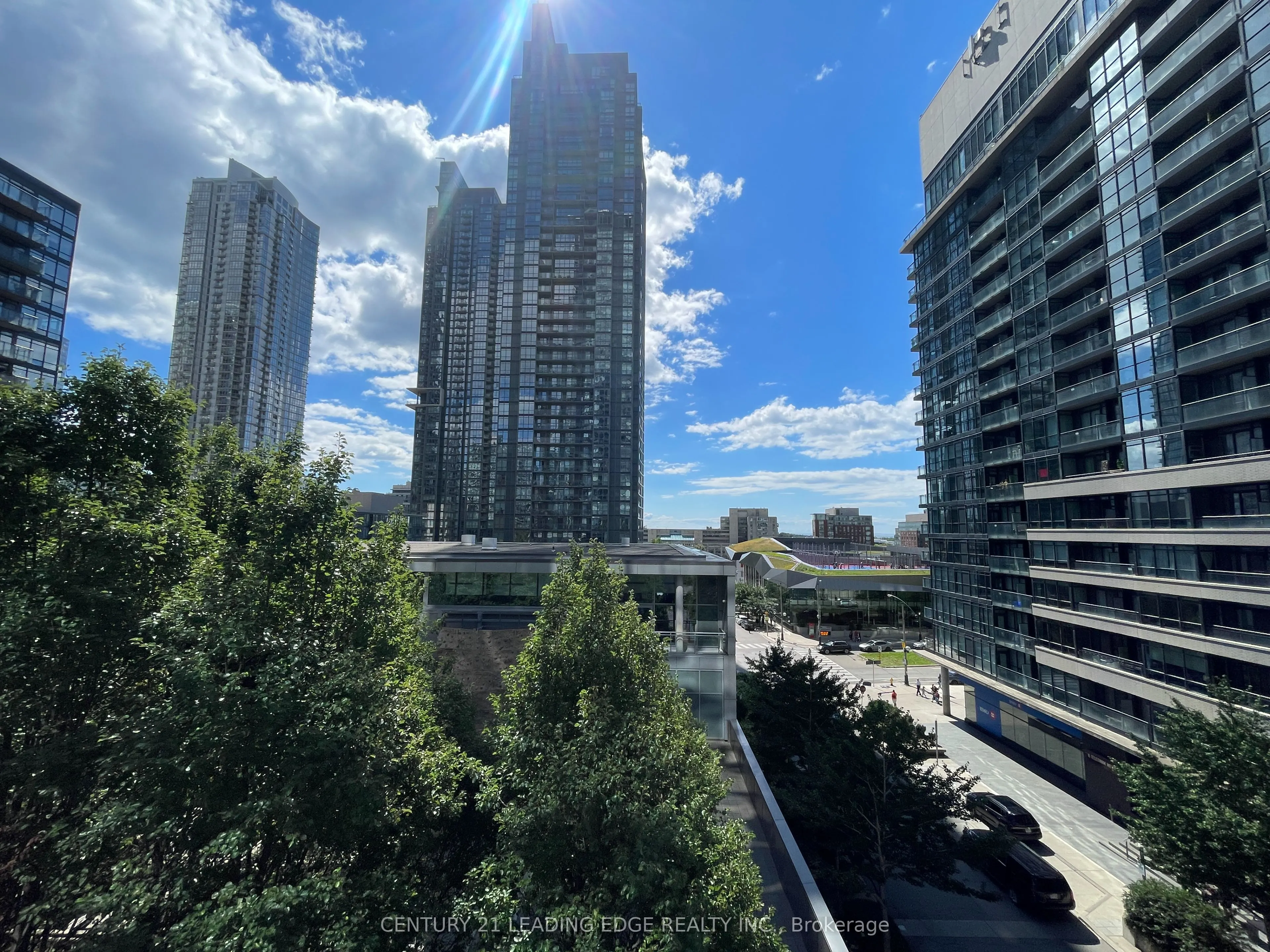 25 Telegram Mews, #609