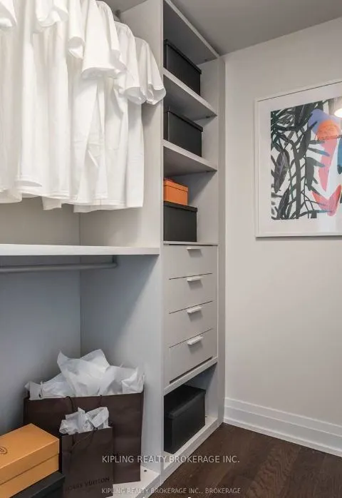 101 St Clair Avenue W, #1804