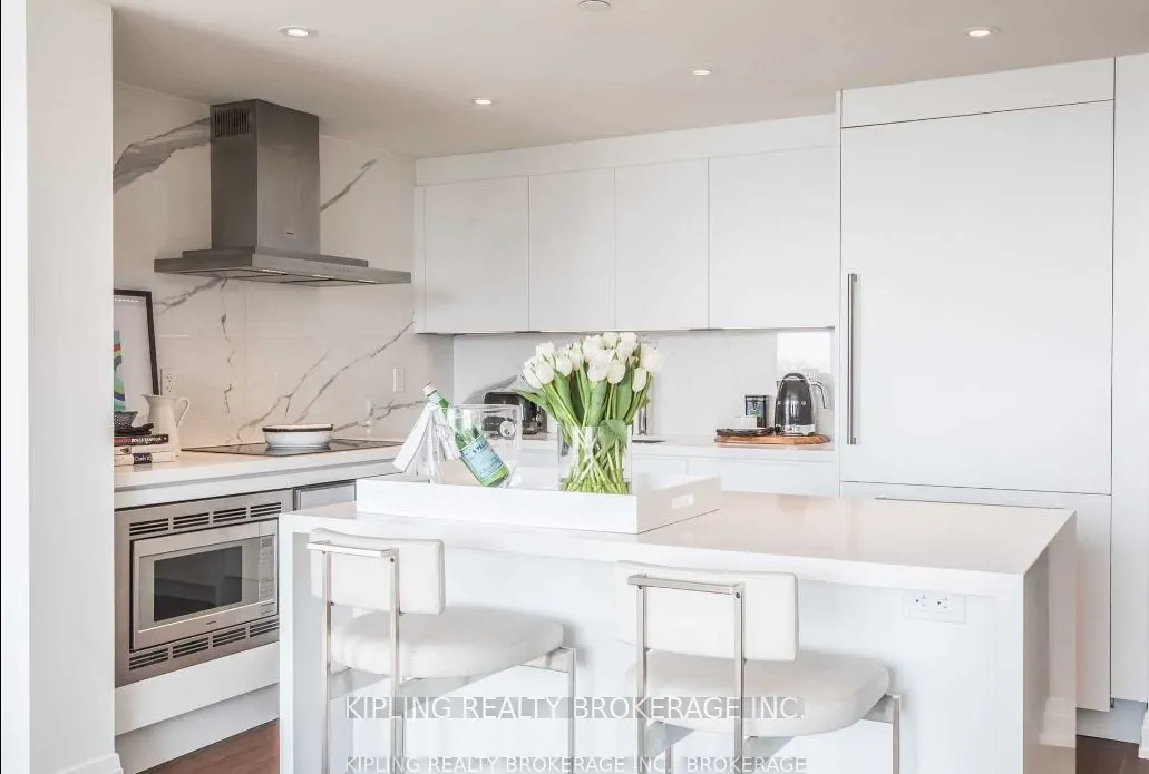 101 St Clair Avenue W, #1804
