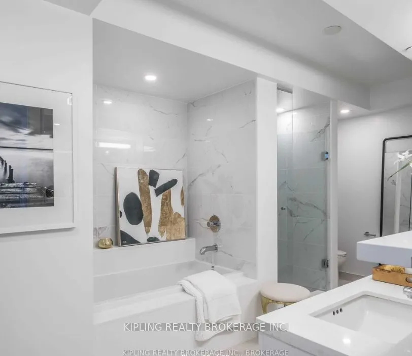 101 St Clair Avenue W, #1804