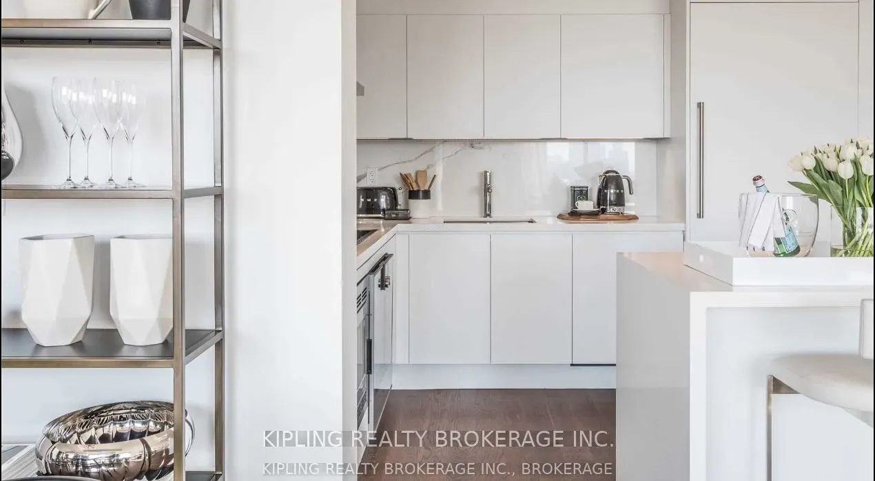 101 St Clair Avenue W, #1804