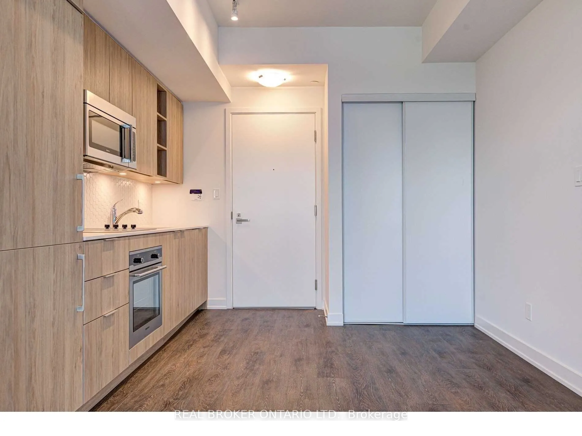 50 Ordnance Street, #1506