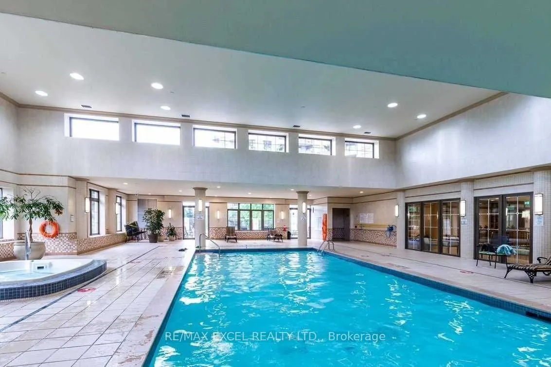 80 Harrison Garden Boulevard, #819