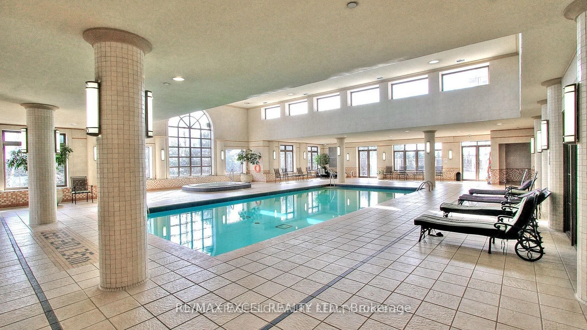 80 Harrison Garden Boulevard, #819