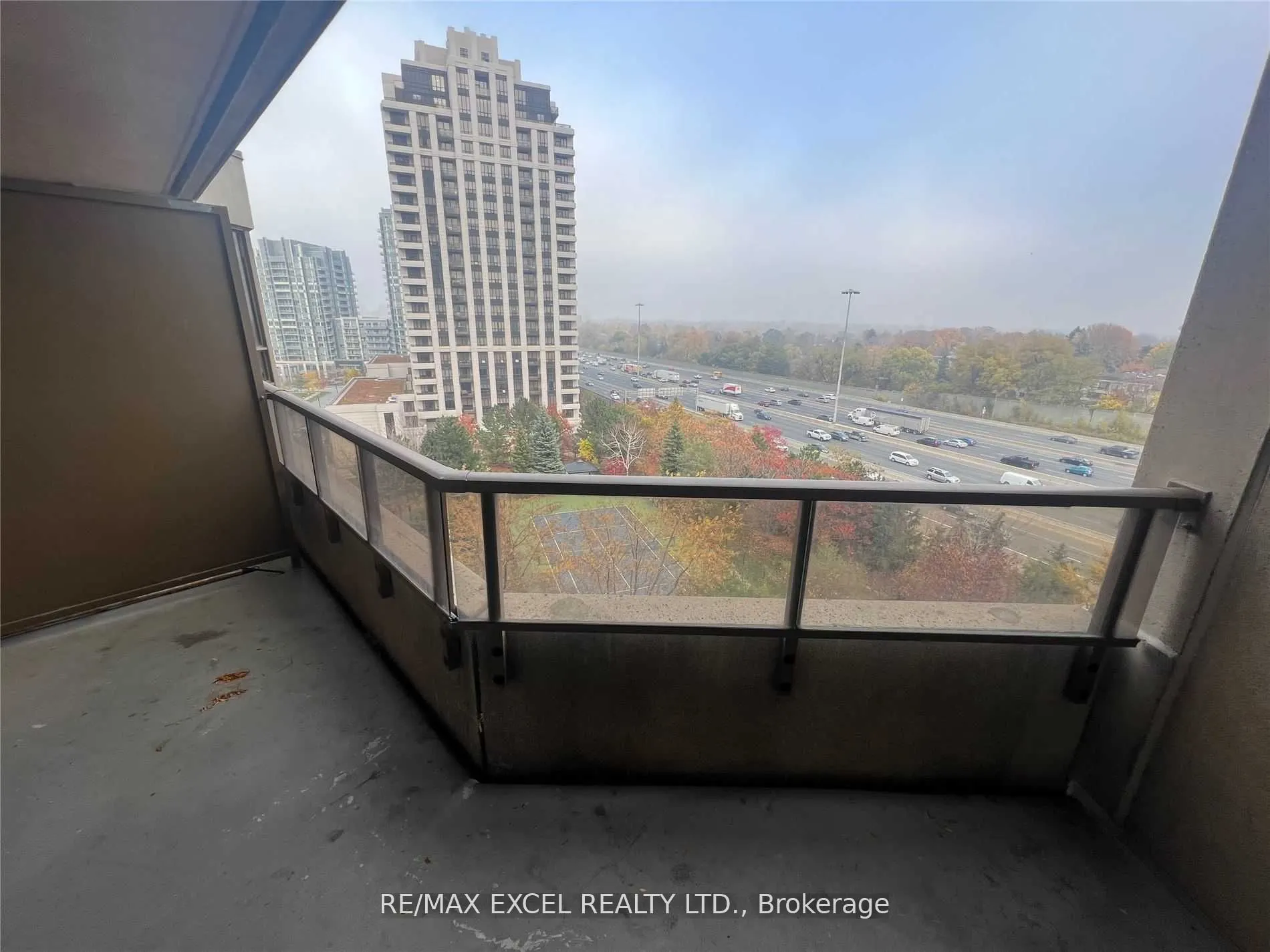 80 Harrison Garden Boulevard, #819
