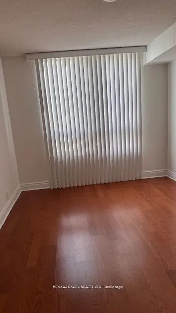 80 Harrison Garden Boulevard, #819