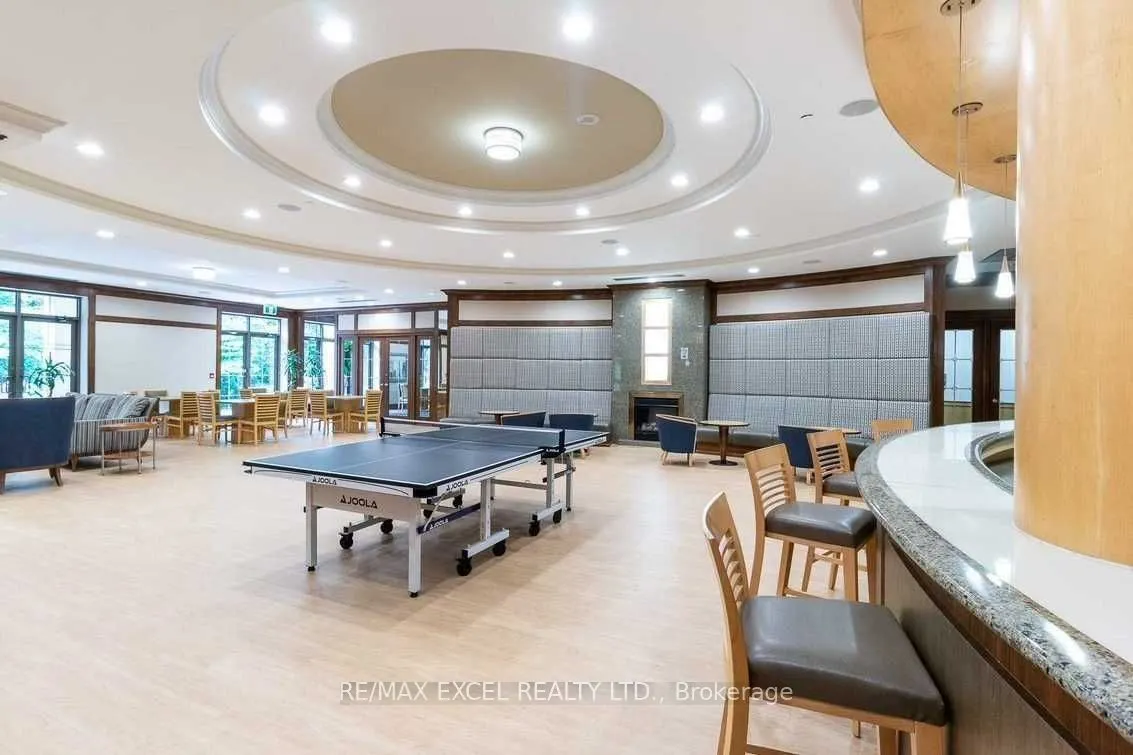 80 Harrison Garden Boulevard, #819