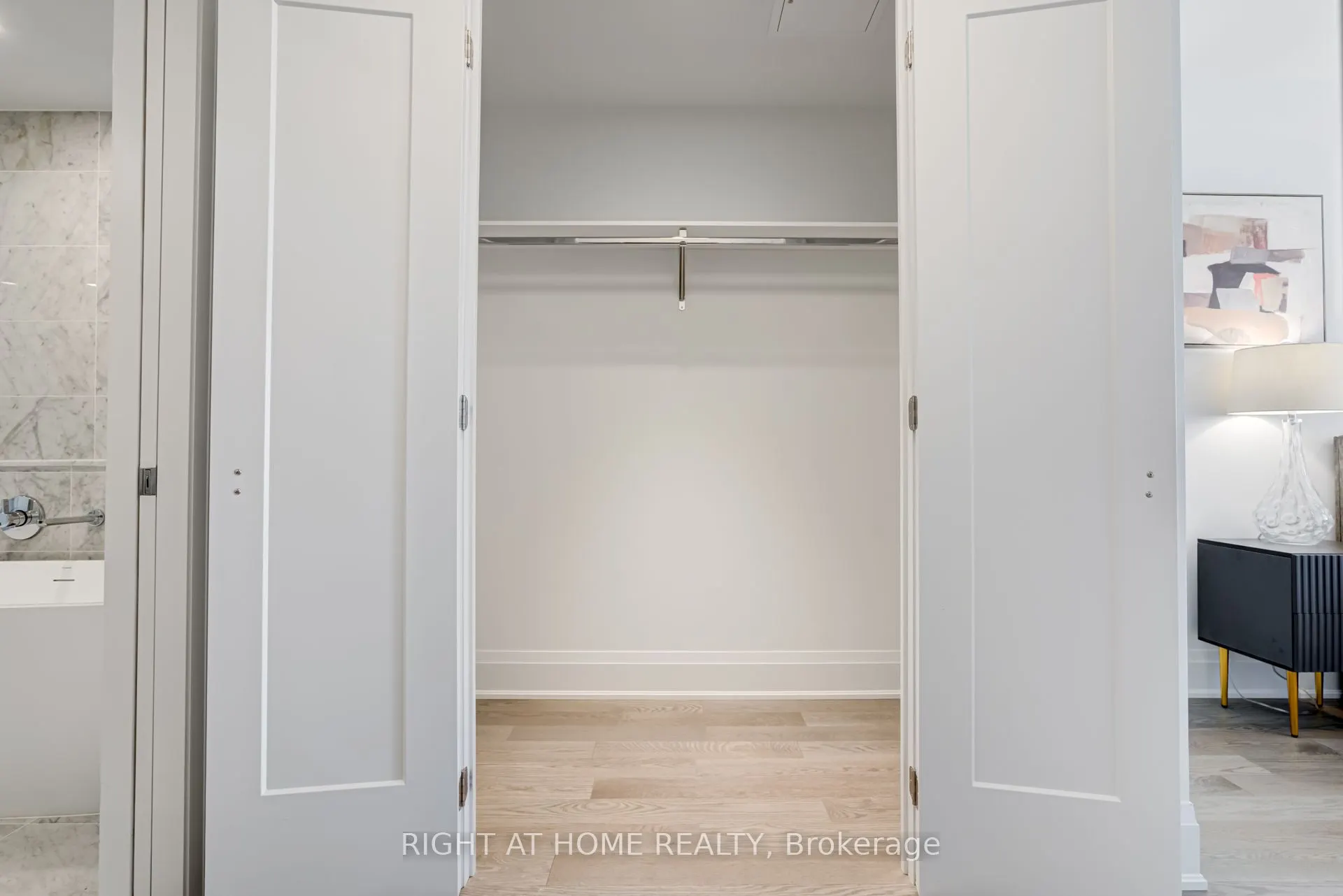 280 HOWLAND Avenue, #410